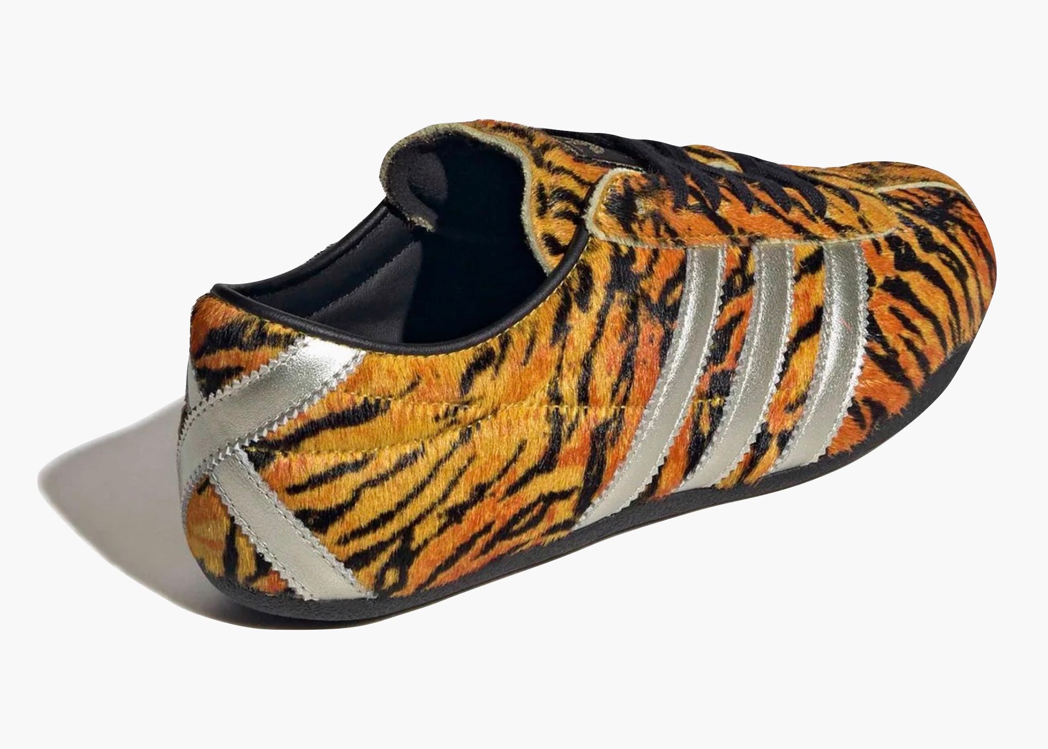 Adidas Tokyo Tiger Print (W) IH6638 Hype Clothinga Limited Edition