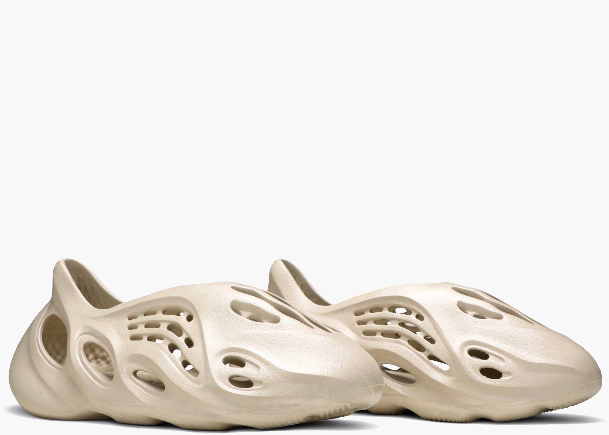 Adidas Yeezy Foam RNNR Sand FY4567 Hype Clothinga