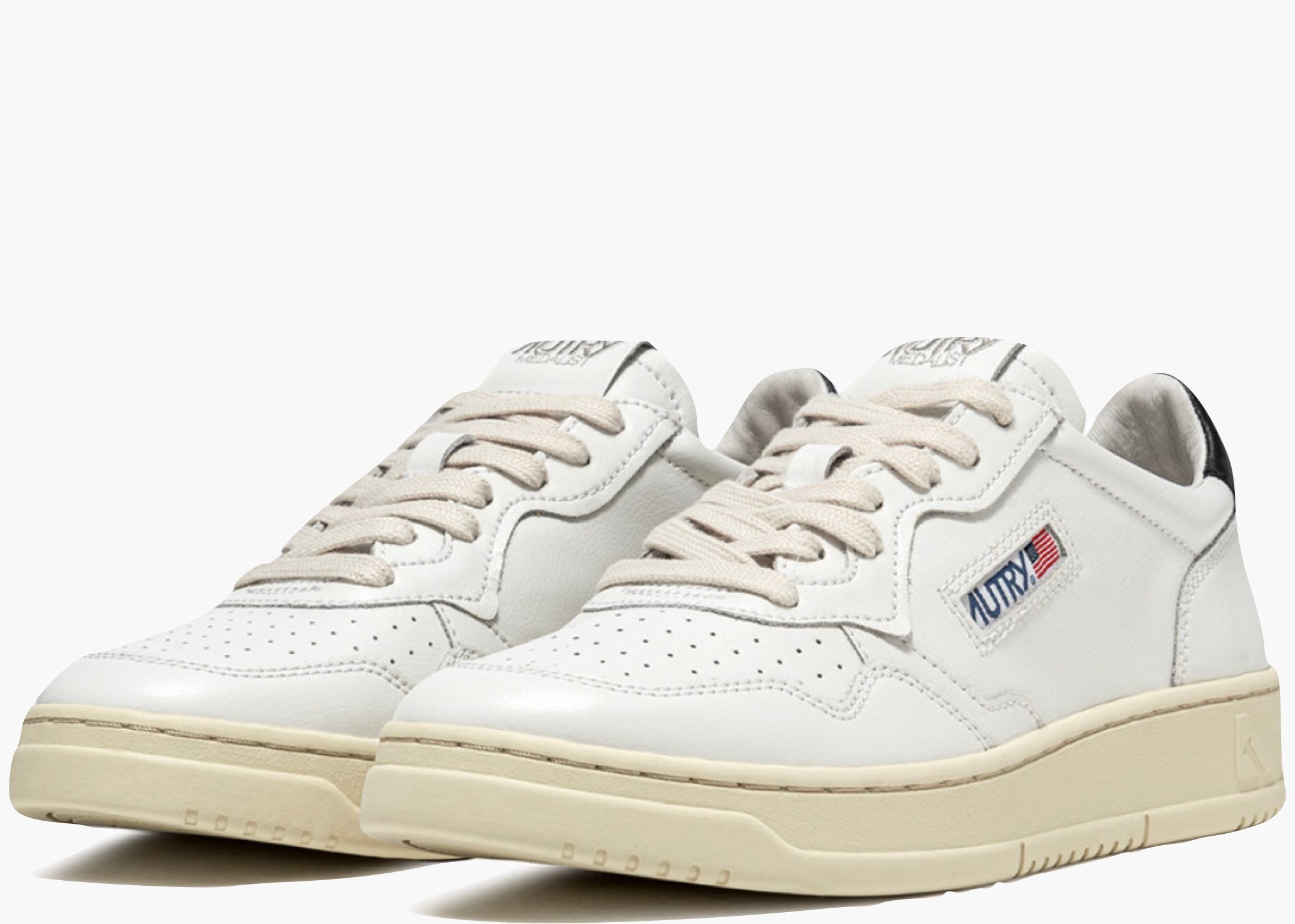 Autry Medalist Leather Low White Black AULM-LL22 Hype Clothinga Limited Edition