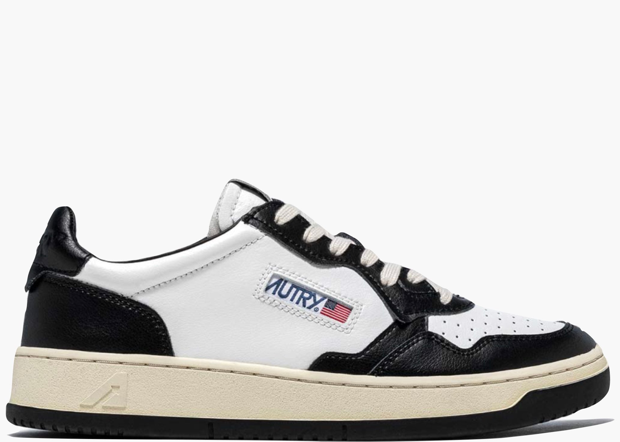 Autry Medalist Leather Low White Black (W) AULW-WB01 Hype Clothinga Limited Edition