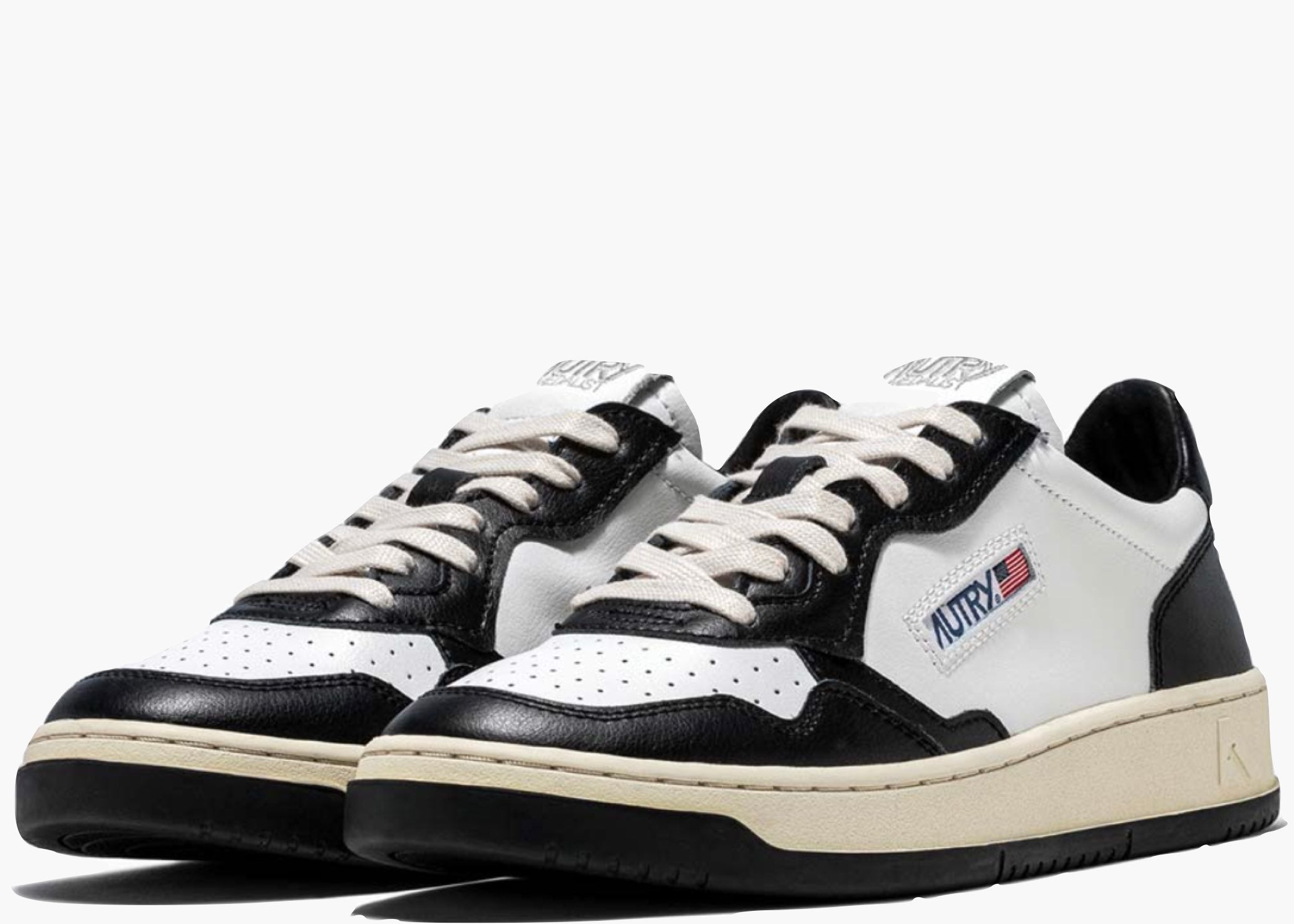 Autry Medalist Leather Low White Black (W) AULW-WB01 Hype Clothinga Limited Edition