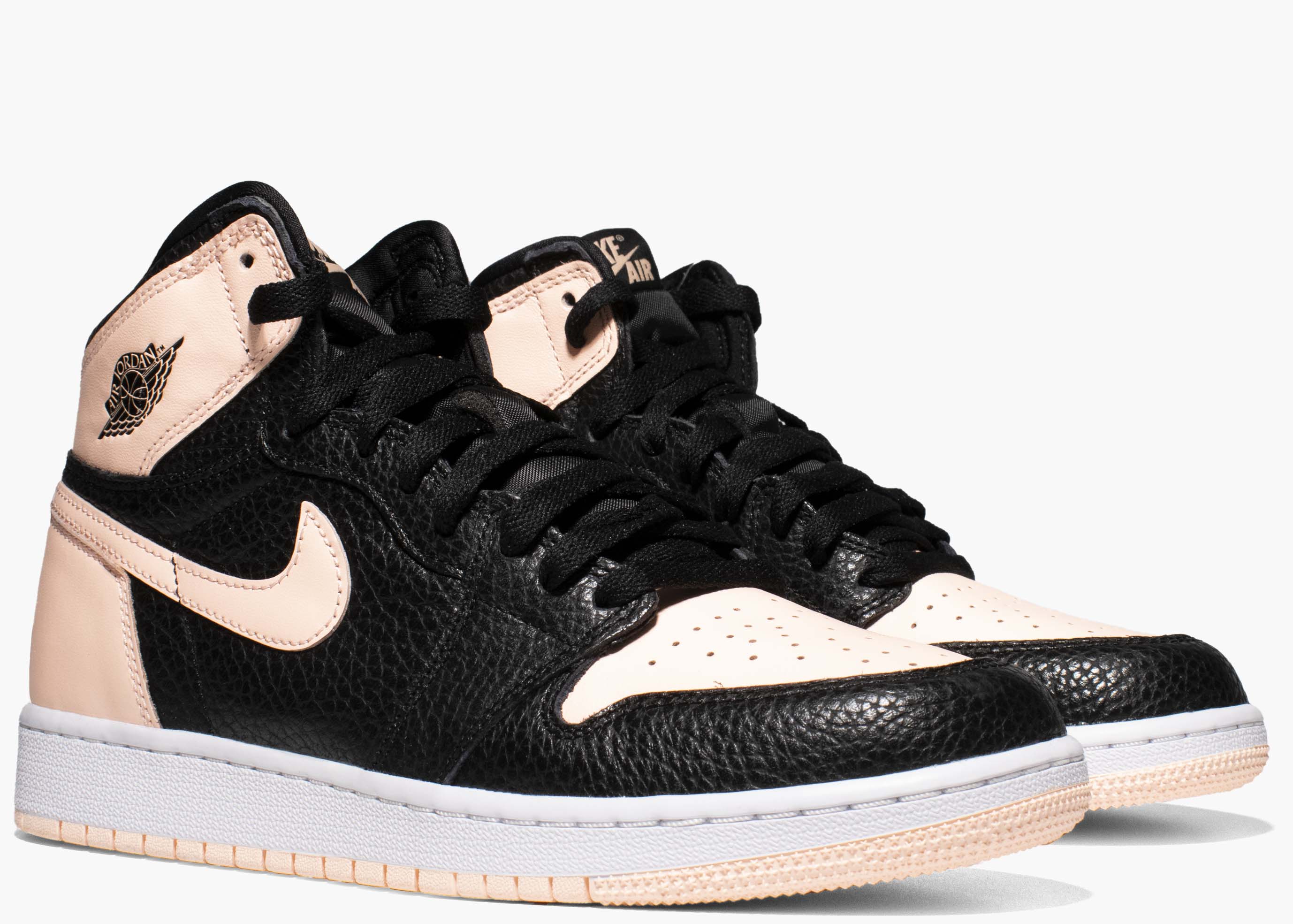 Jordan 1 Retro High Black Crimson Tint (GS) 575441-081 Hype Clothinga Limited Edition