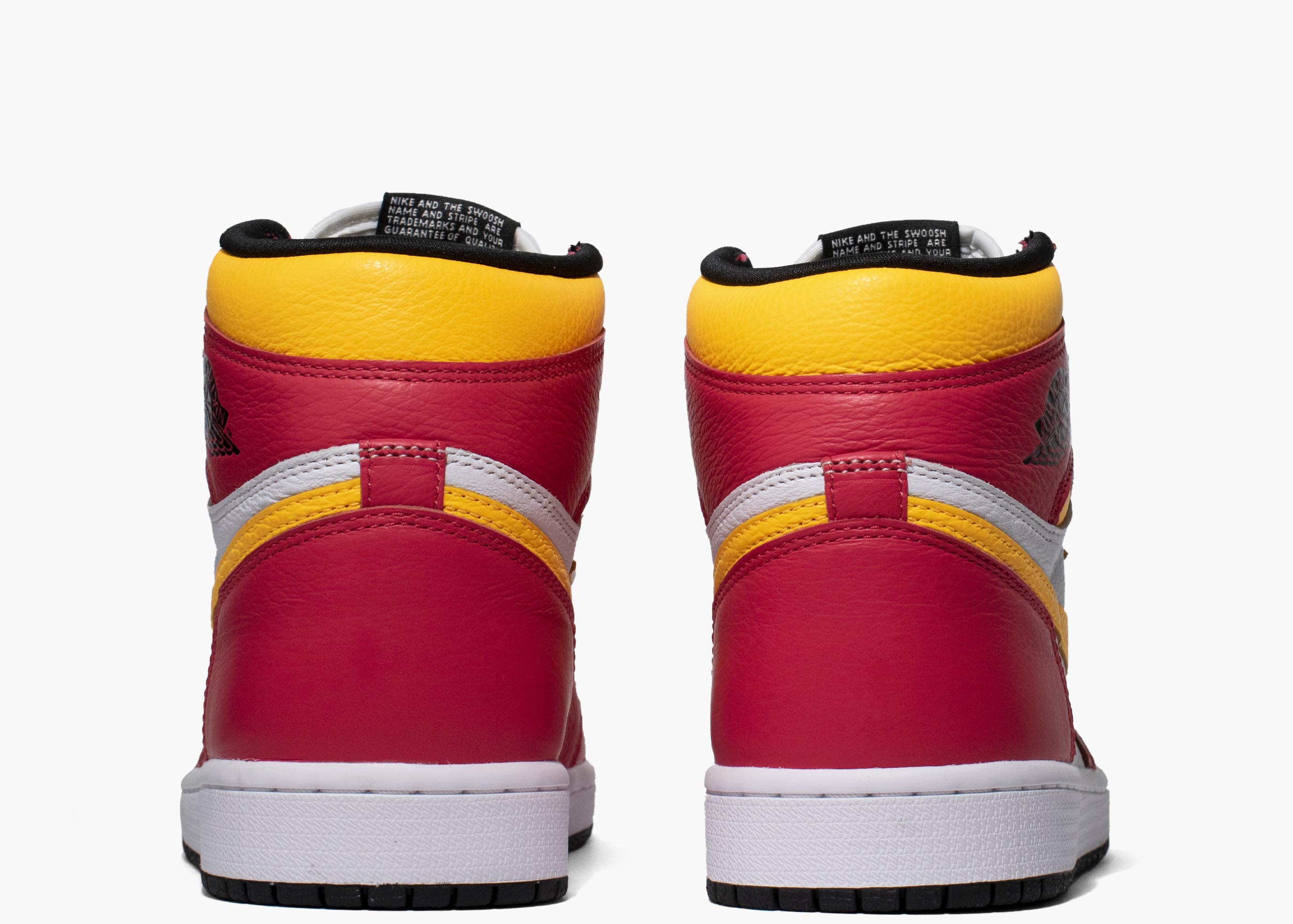 Jordan 1 Retro High OG Light Fusion Red 555088-603 Hype Clothinga Limited Edition
