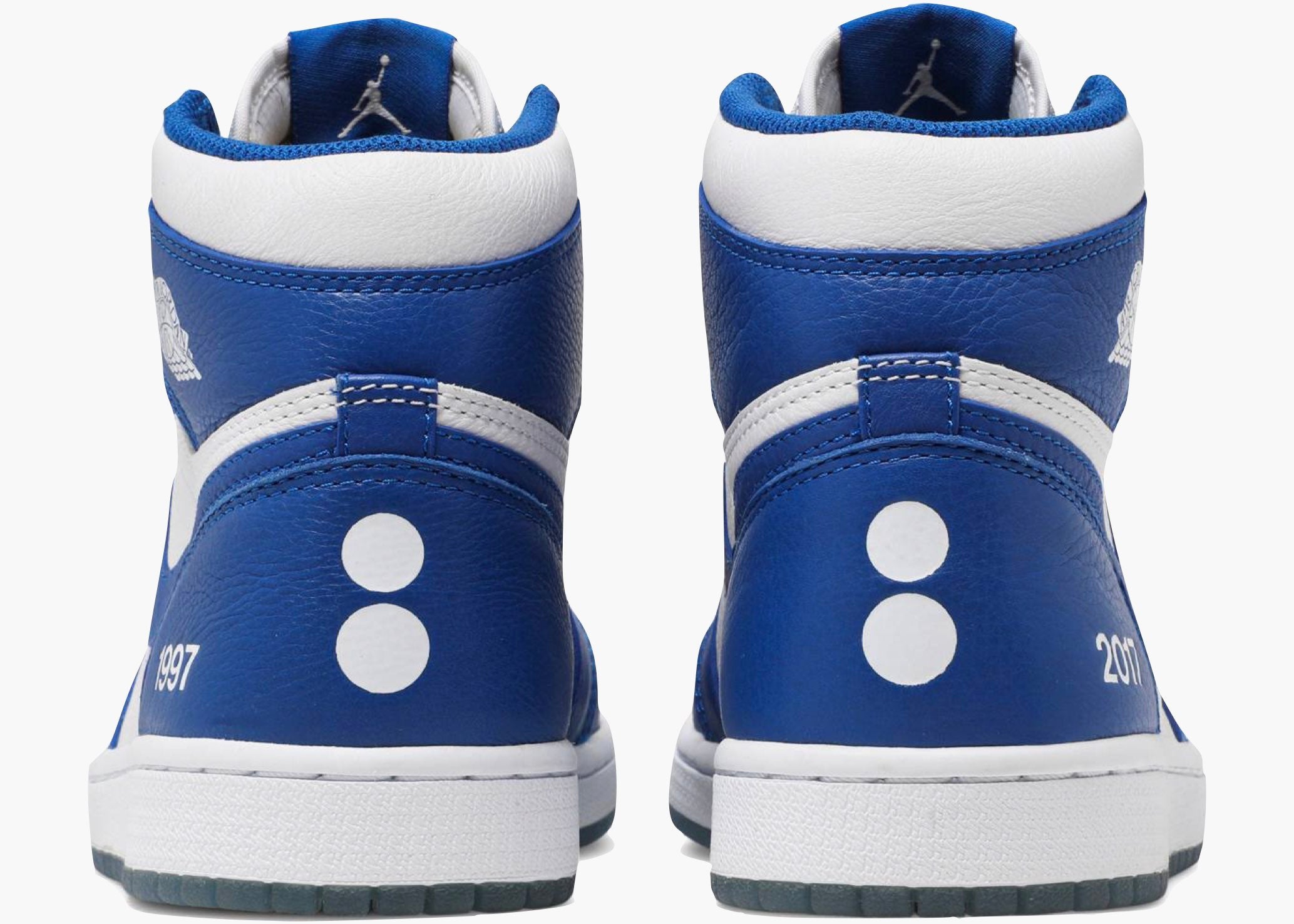 Jordan 1 Retro High colette (F&F)
Hype Clothinga