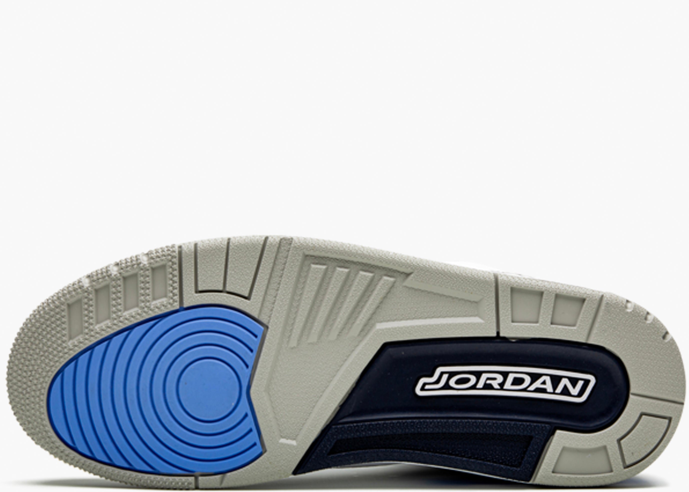 NIKE AIR JORDAN 3 RETRO UNC CT8532-104 HYPE CLOTHINGA LIMITED EDITION