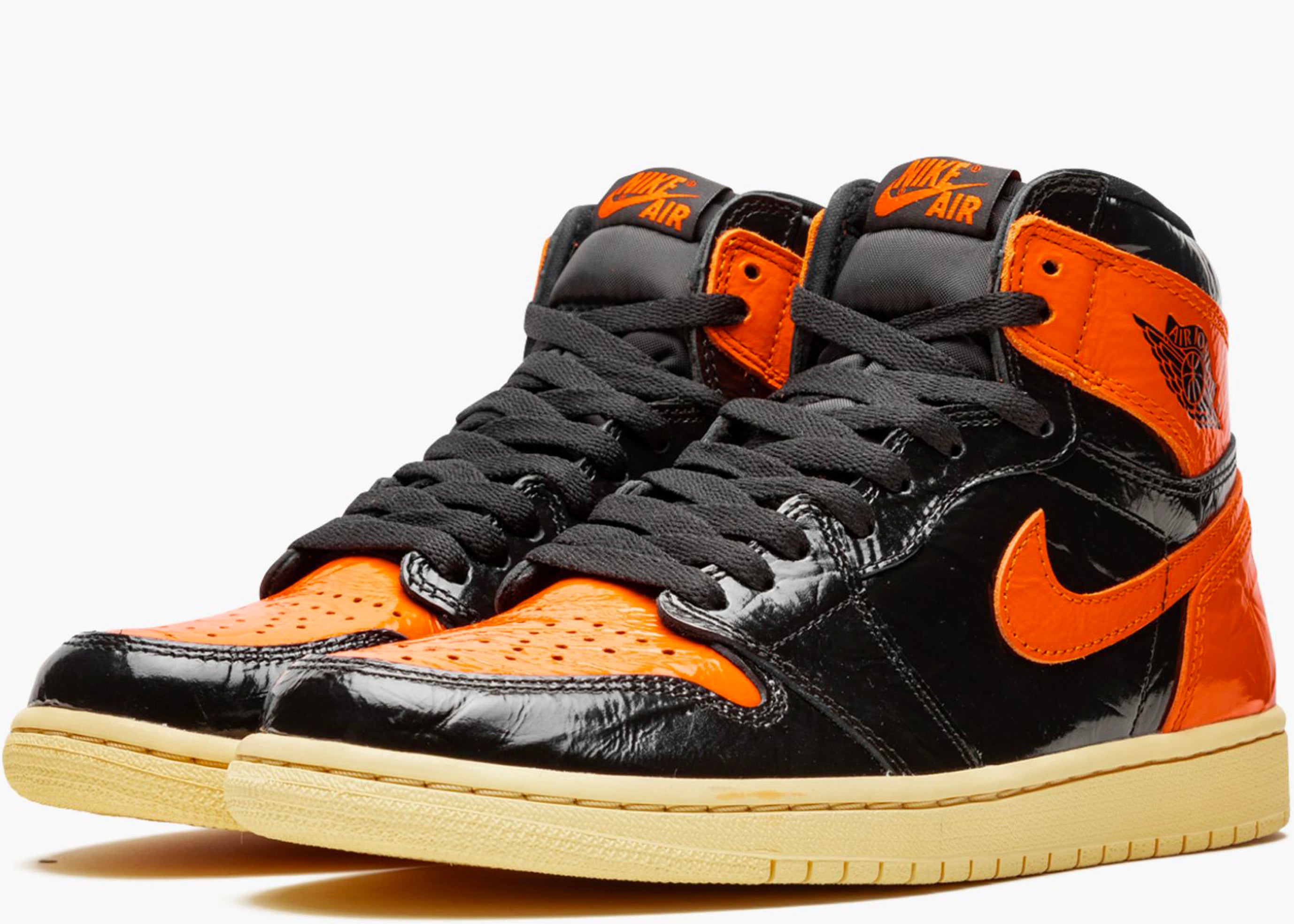 NIKE AIR JORDAN RETRO 1 HIGH SHATTERED 3.0 555088-028 HYPE CLOTHINGA LIMITED EDITION