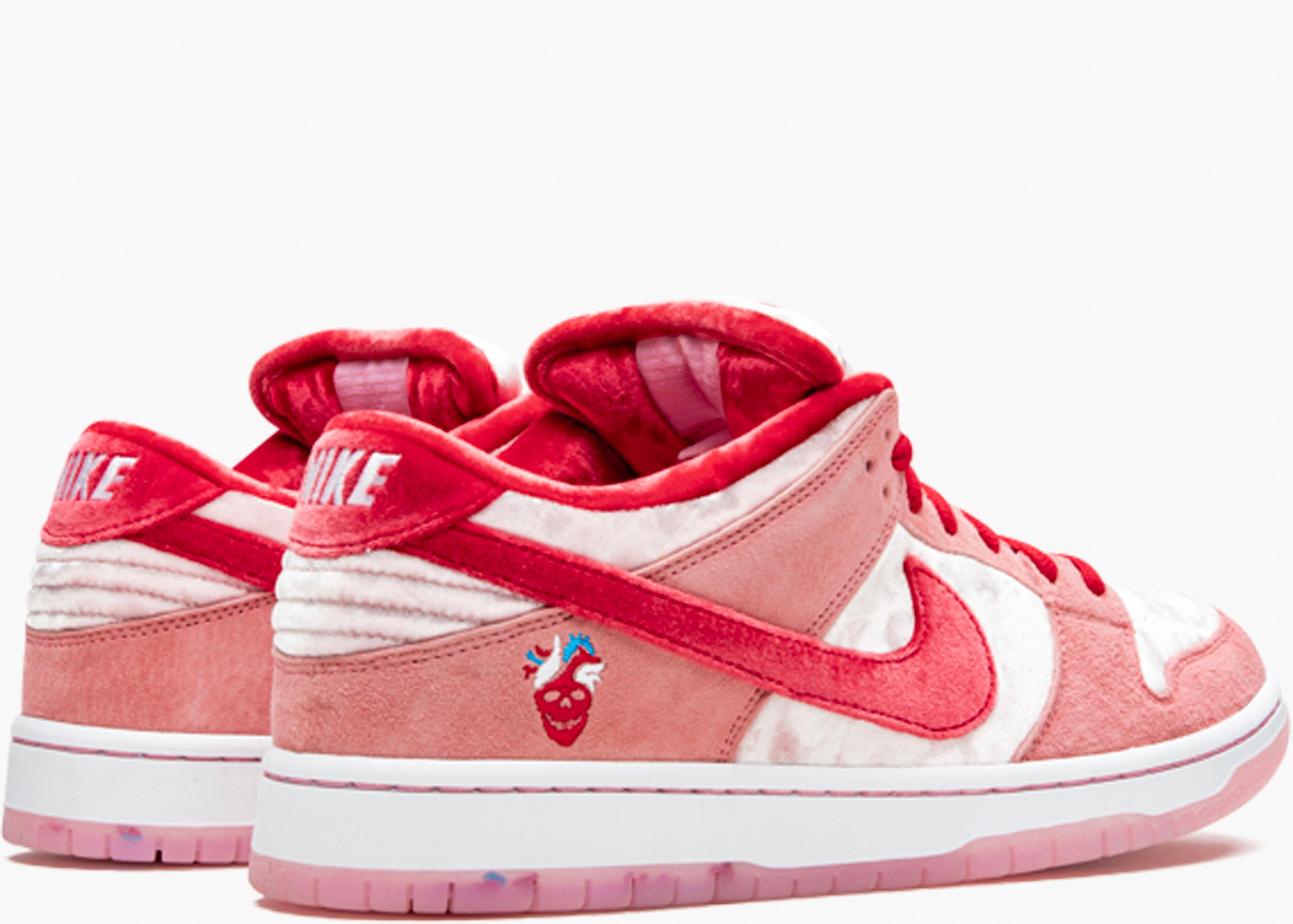 NIKE SB DUNK LOW STRANGE LOVE CT2552-800 HYPE CLOTHINGA LIMITED EDITION