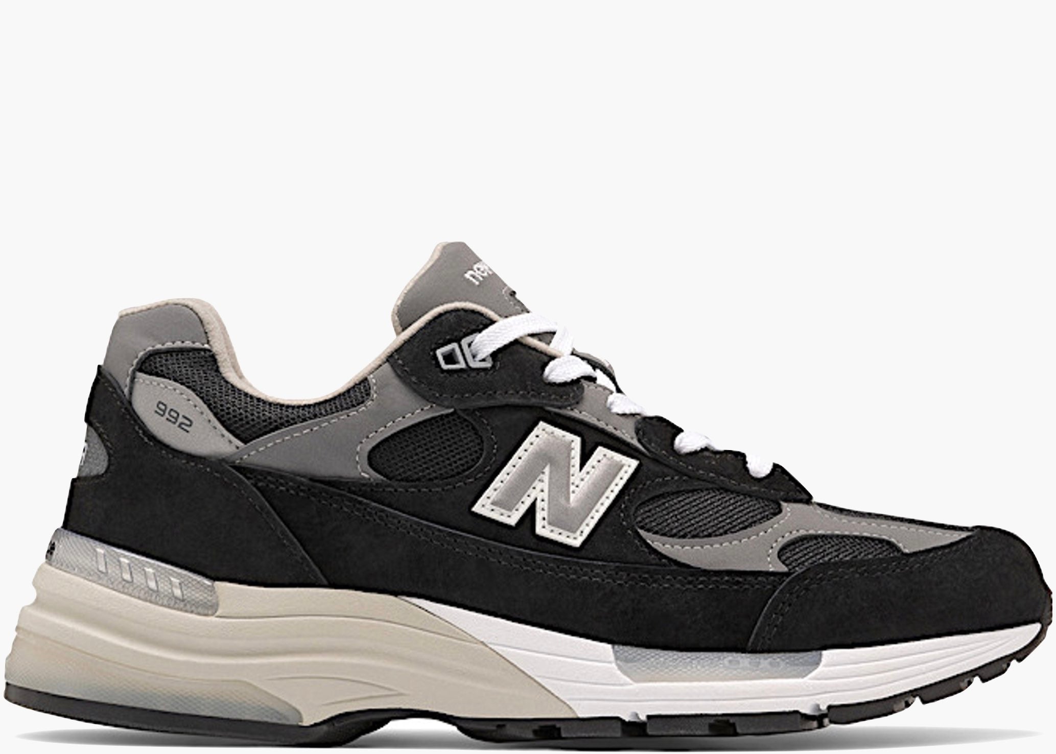 New Balance 992 Black Grey Suede
Hype Clothinga