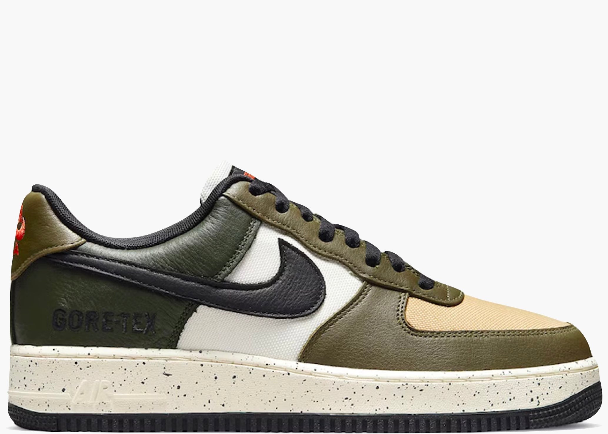 Nike Air Force 1 Low Gore-Tex Escape Hype Clothinga Limited Edition