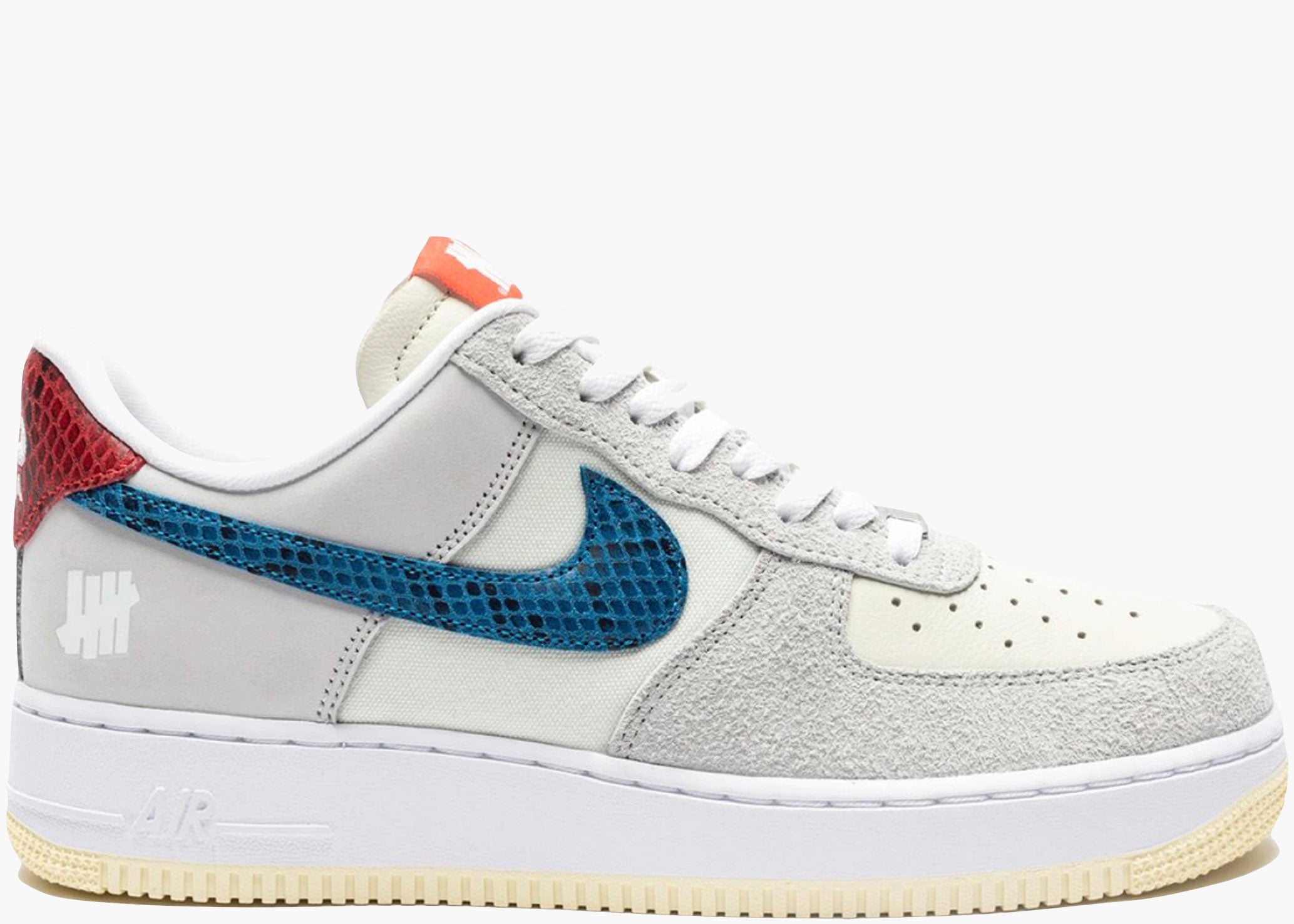 Nike Air Force 1 Low Undefeated 5 On It Dunk vs. AF1