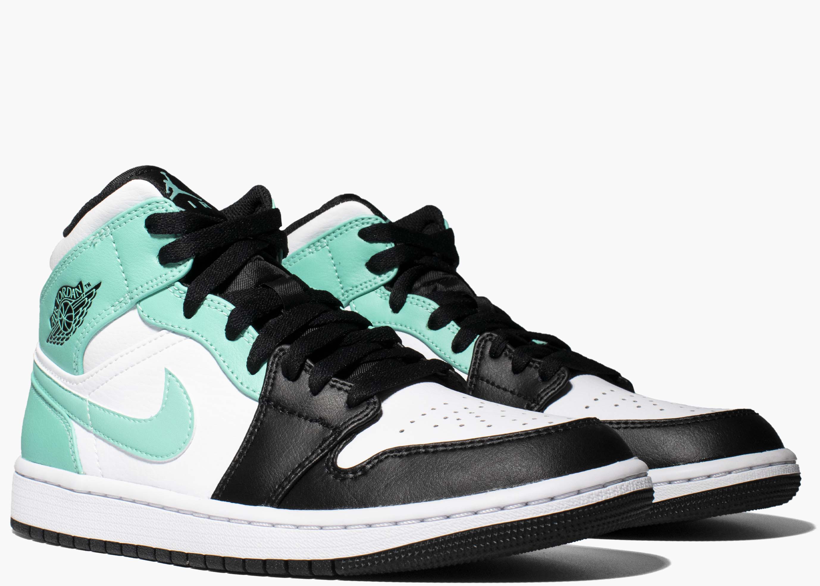 Nike Air Jordan 1 Mid Igloo 554724-132 Hype Clothinga Limited Edition