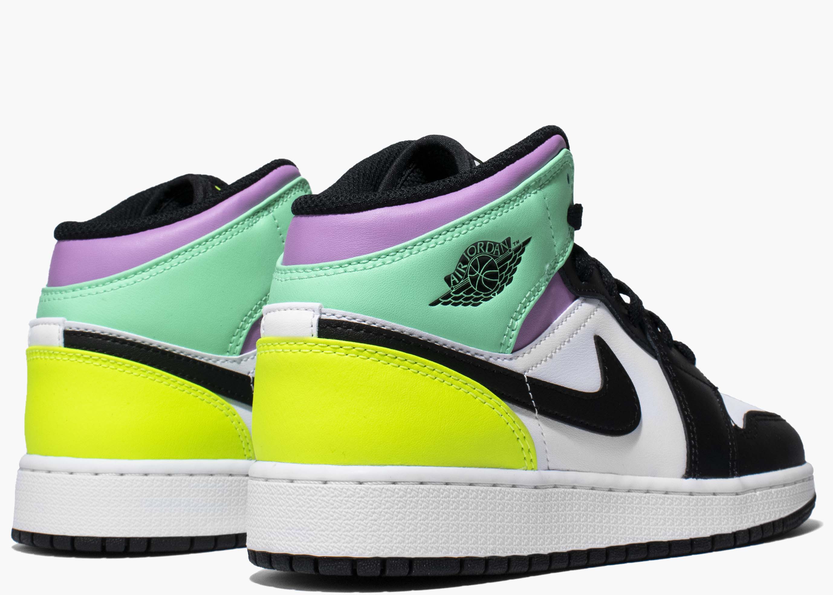 Nike Air Jordan 1 Mid Pastel Black Toe (GS) 554725-175 Hype Clothinga Limited Edition