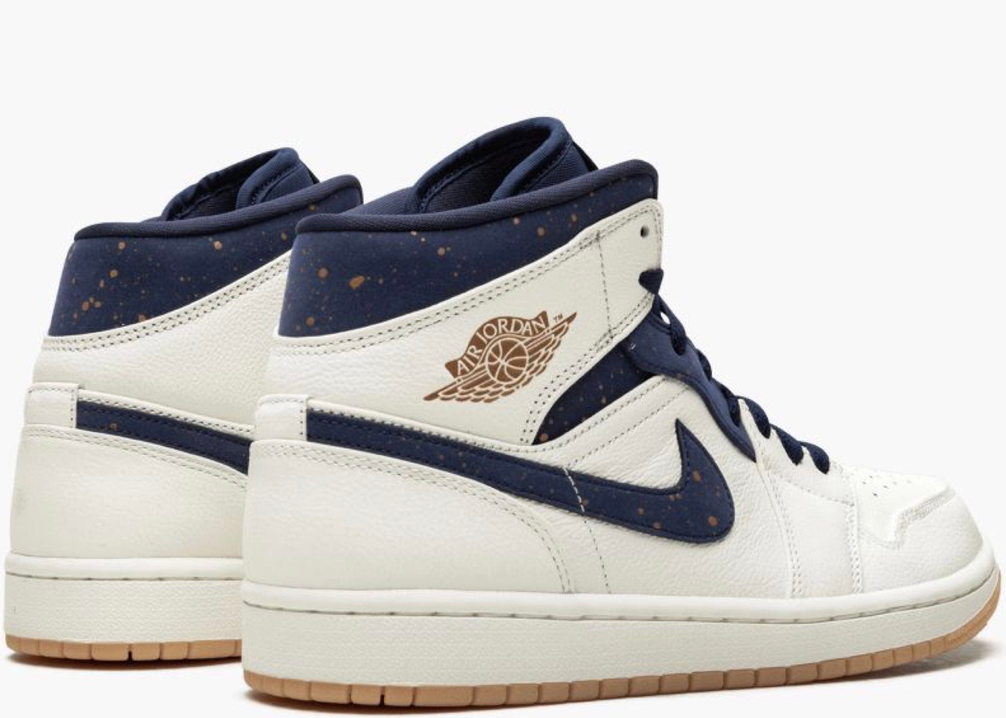 Nike Air Jordan 1 Retro Mid Jeter AH6342-104 Hype Clothinga