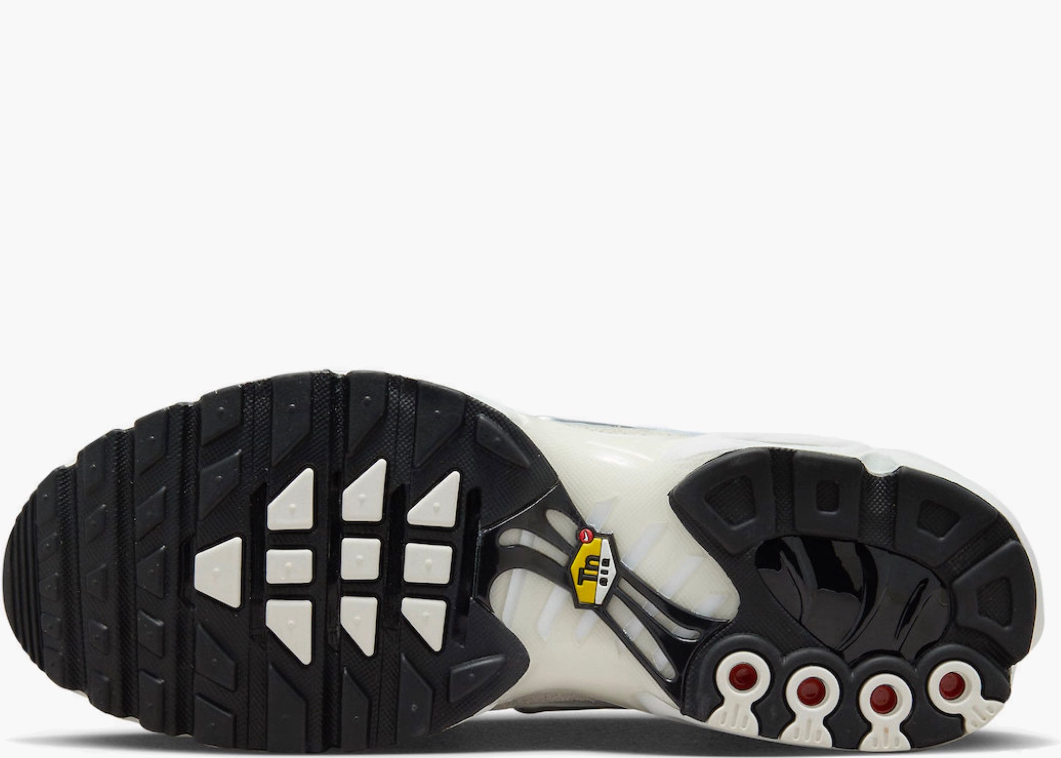 Nike Air Max Plus Sail Pure Platinum Silver FN7813-001 Hype Clothinga Limited Edition