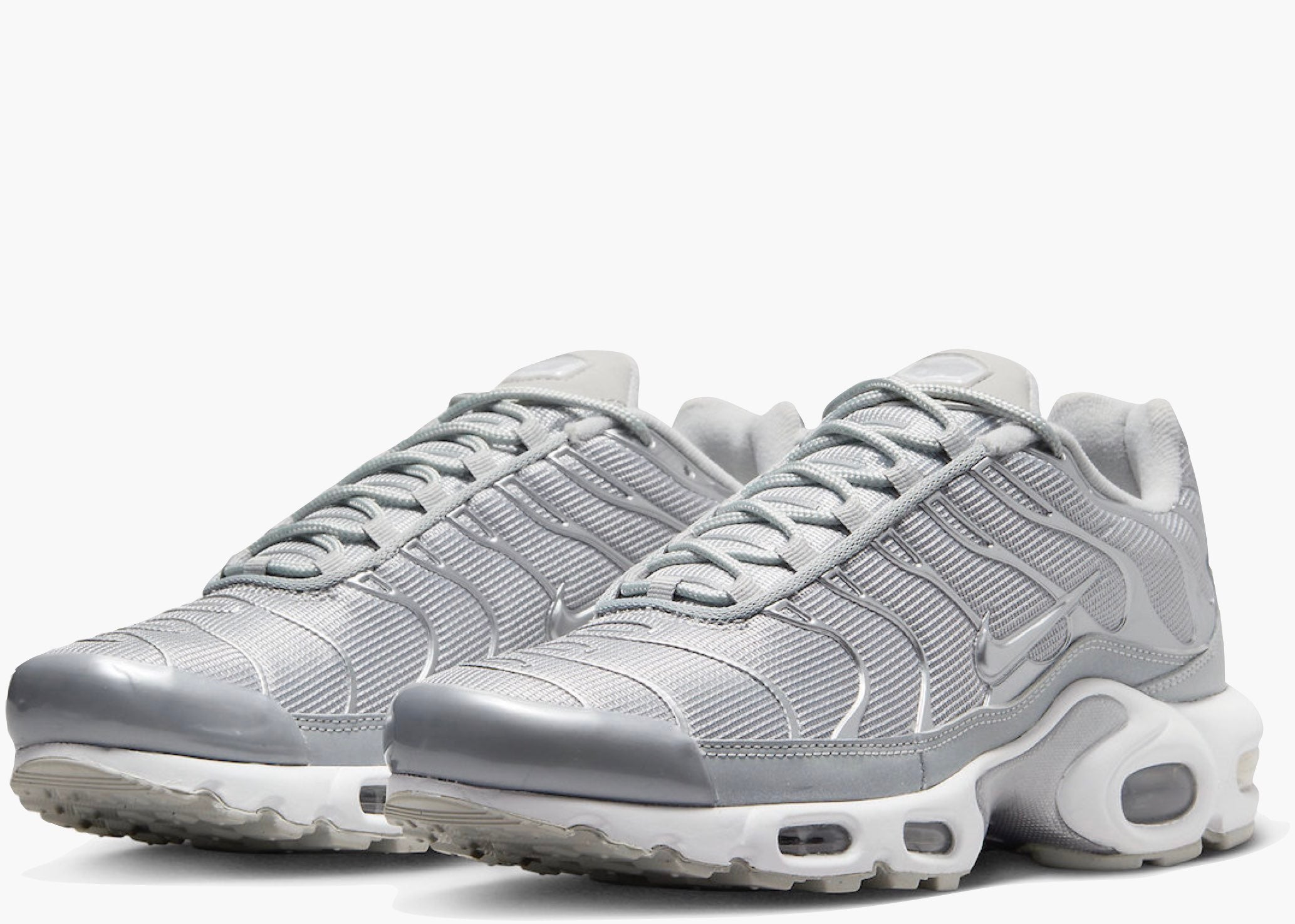 Nike Air Max Plus TN Metallic Silver FJ1012-095 Hype Clothinga Limited Edition