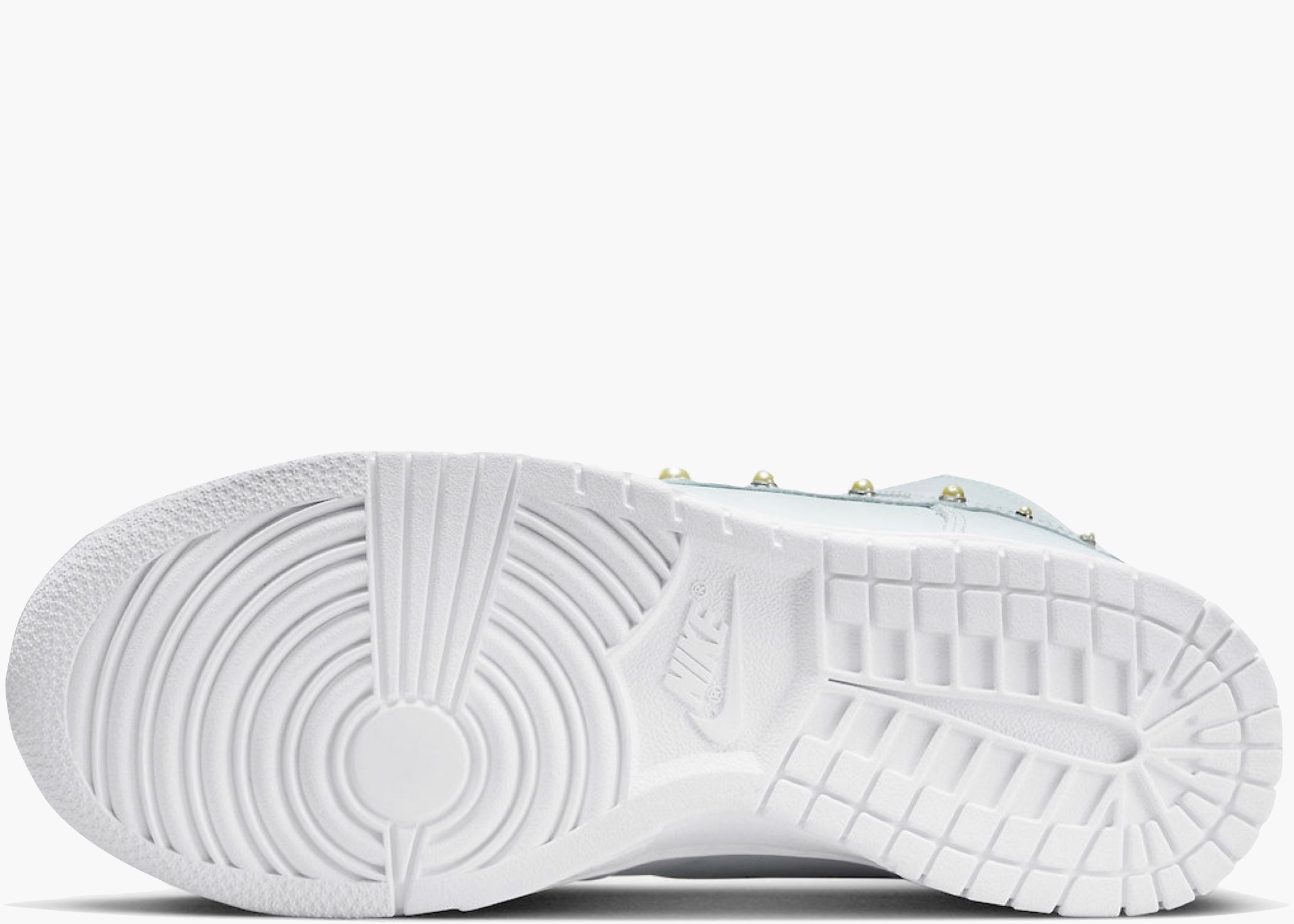 Nike Dunk High SE Pearl Pure Platinum (Women's) DR5488-001 Hype Clothinga Limited Edition