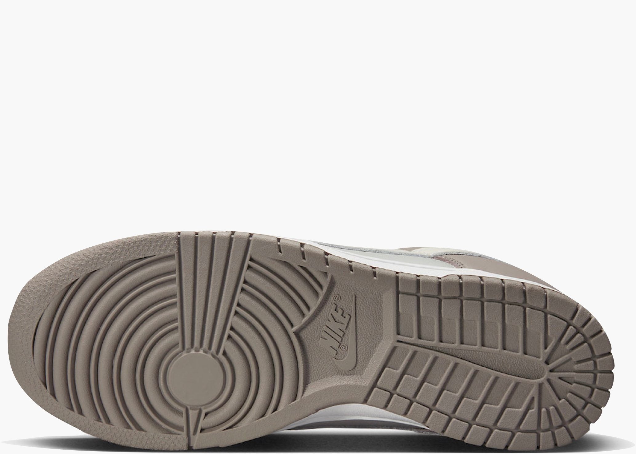 Nike Dunk Low Bone Beige (W) 
FD0792-001 Hype Clothinga Limited Edition