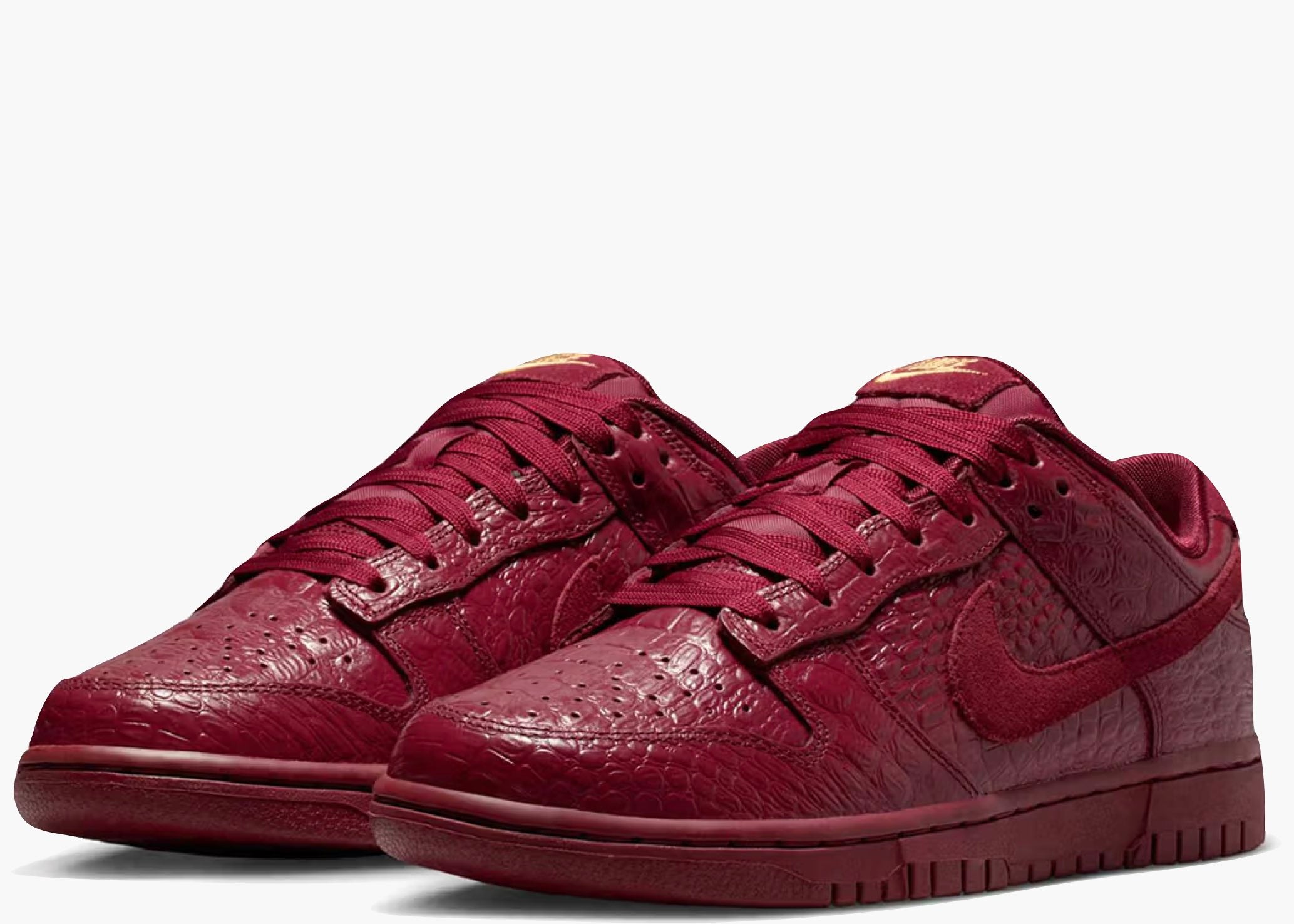 Nike Dunk Low Crocodile Team Red (W) HV4388-600 Hype Clothinga Limited Edition