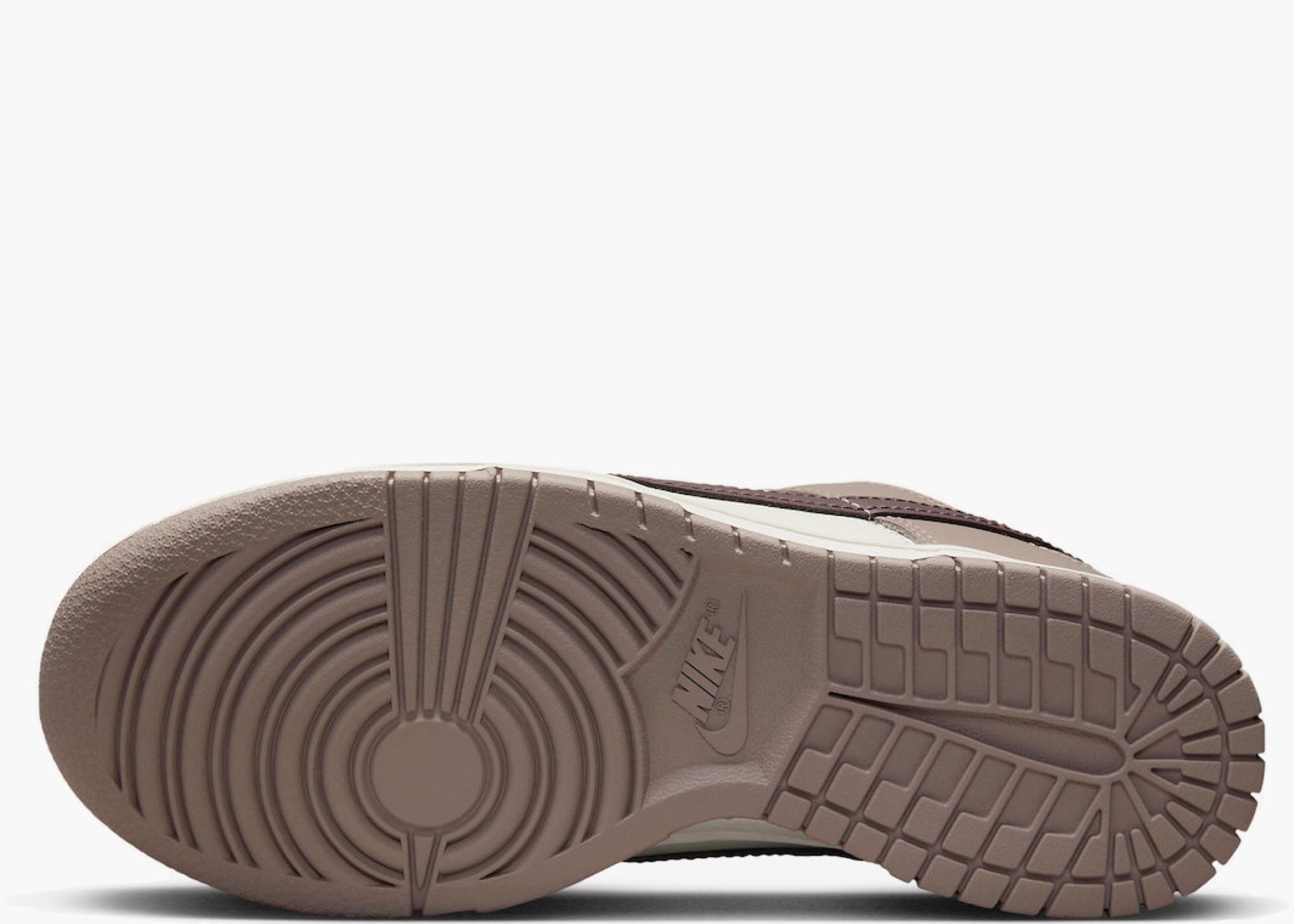 Nike Dunk Low Diffused Taupe (W) DD1503-125 Hype Clothinga Limited Edition