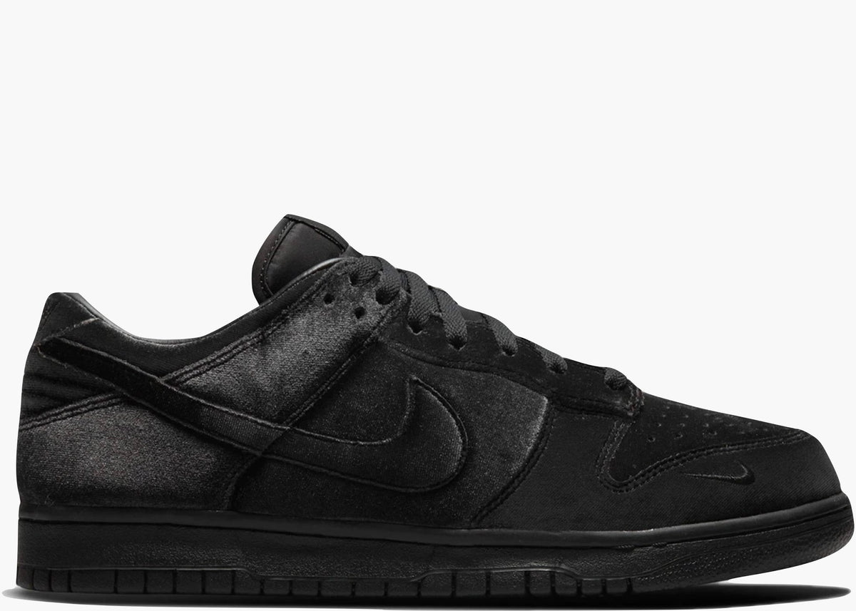 Nike Dunk Low Dover Street Market Triple Black Velvet Hype Clothinga Limited Edition