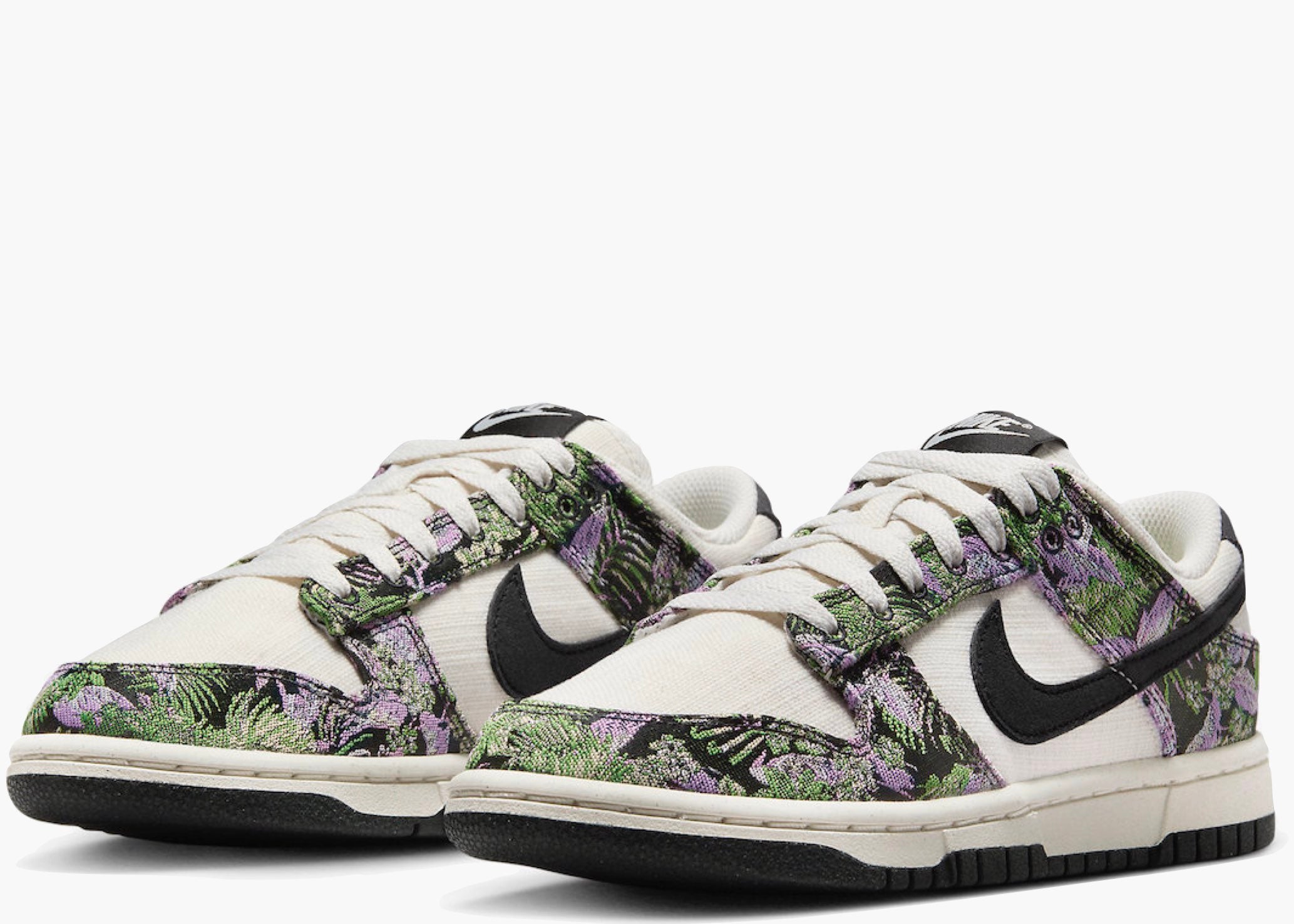 Nike Dunk Low Floral Tapestry (W) FN7105-030 Hype Clothinga Limited Edition