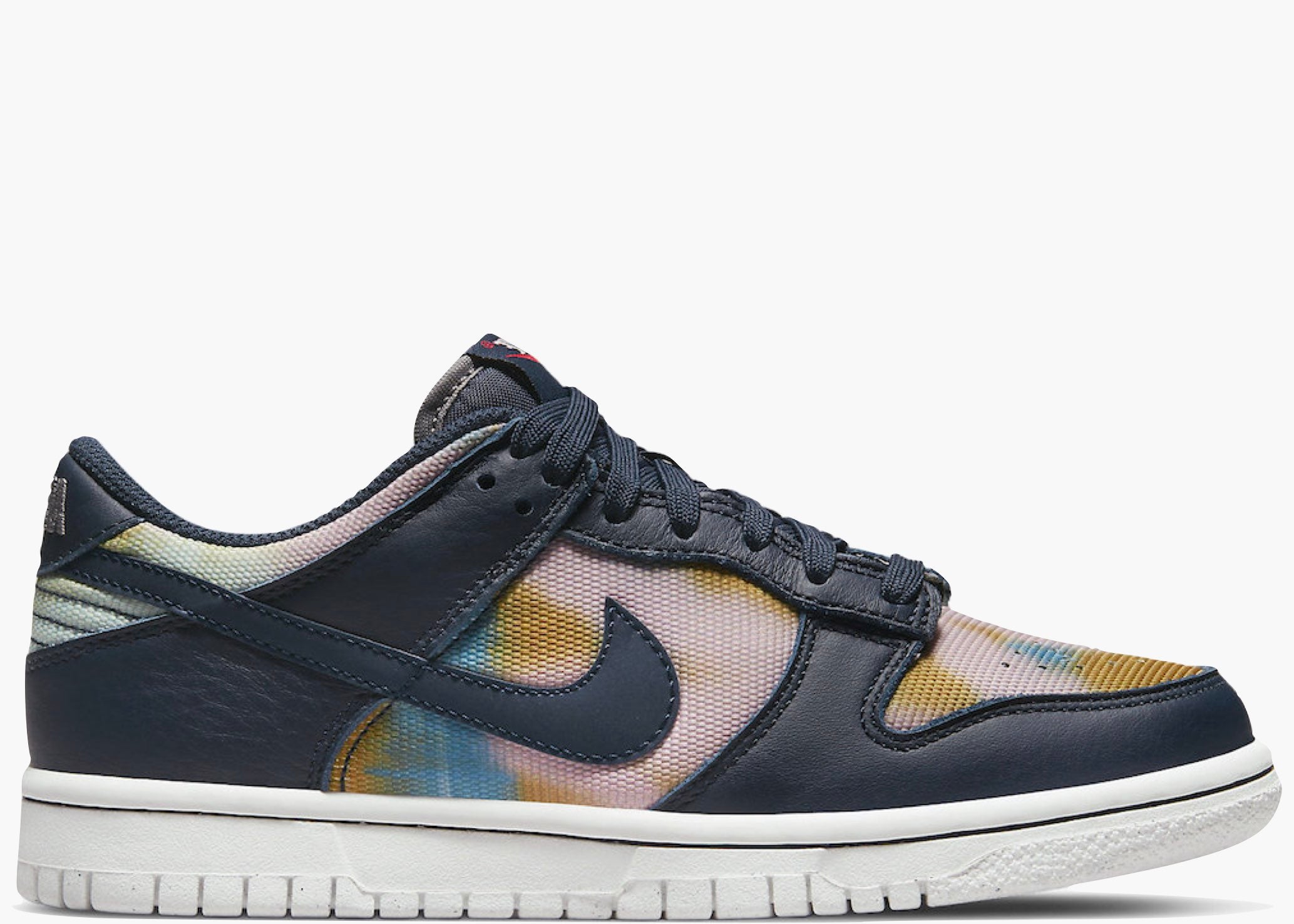 Nike Dunk Low
Graffiti Navy Hype clothinga Limited Edition
