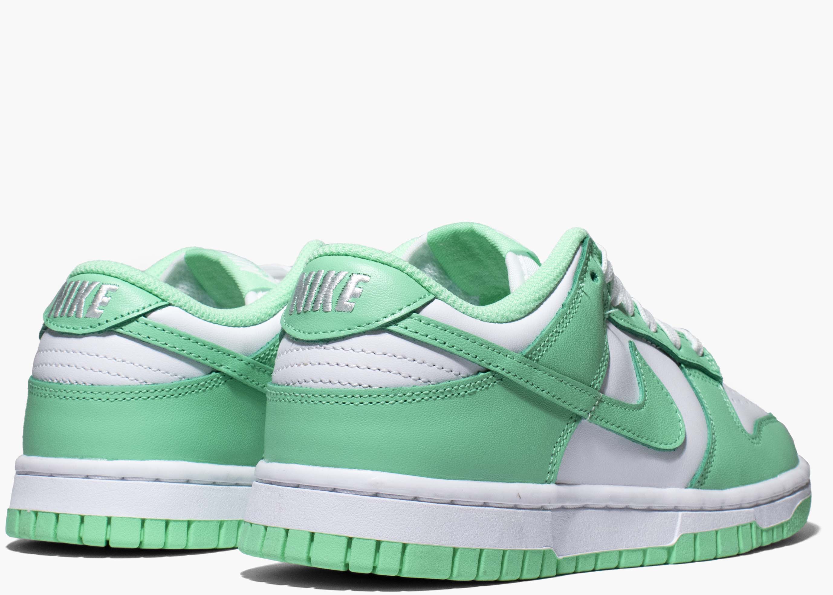 Nike Dunk Low Green Glow (W) DD1503-105 Hype Clothinga Limited Edition
