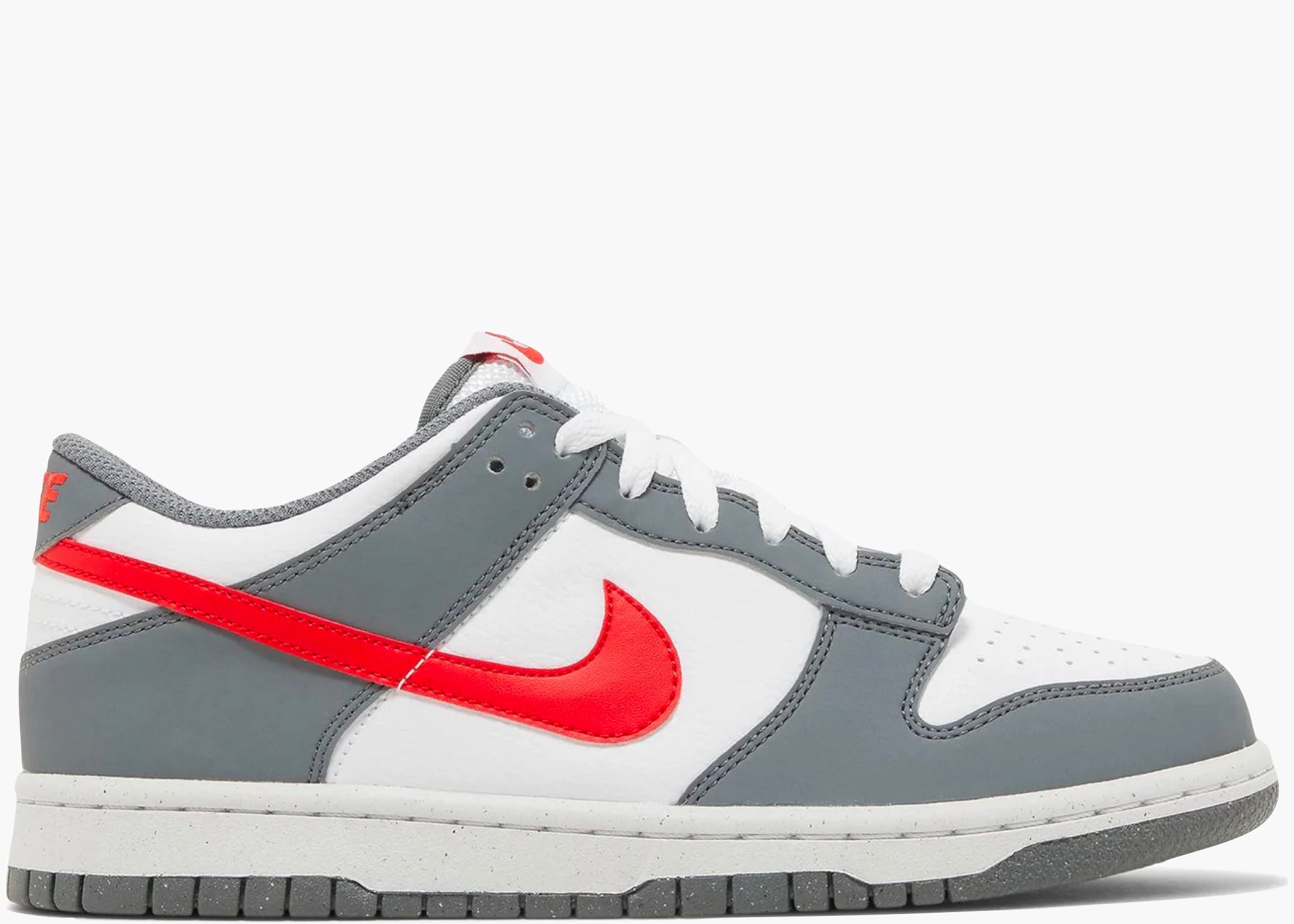 Nike Dunk Low Next Nature Smoke Grey Light Crimson (GS)  FB8038-001 Hype Clothinga Limited Edition.
