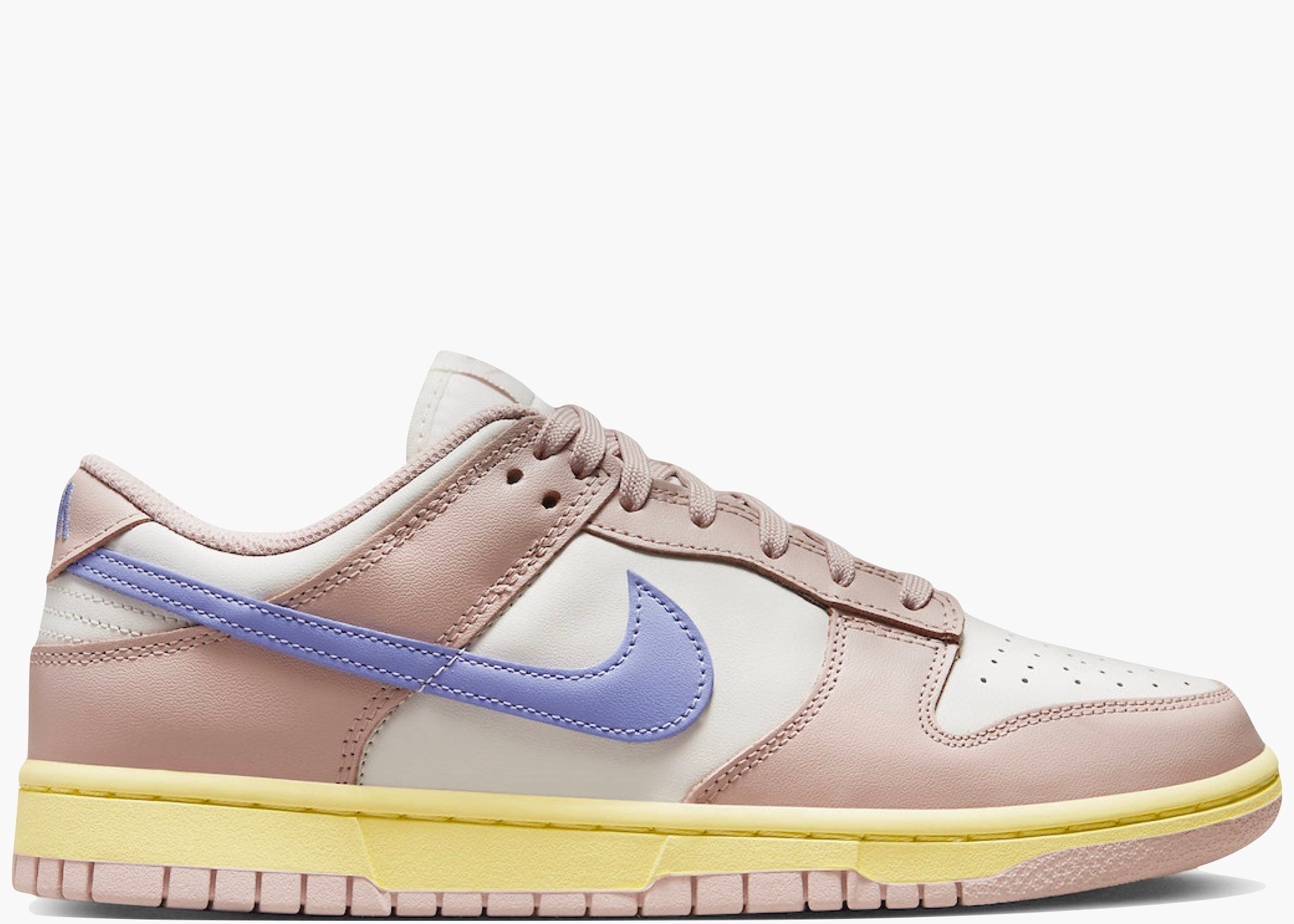 Nike Dunk Low Pink Oxford (W) Hype clothinga Limited Edition