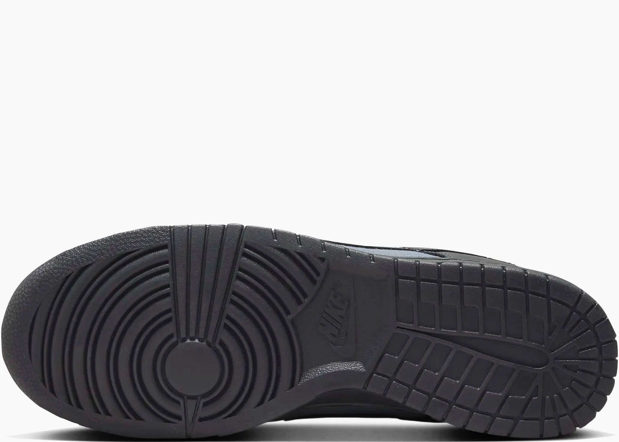 Nike Dunk Low Retro SE Off Noir Smoke Grey FZ3052-001 Hype Clothinga Limited Edition