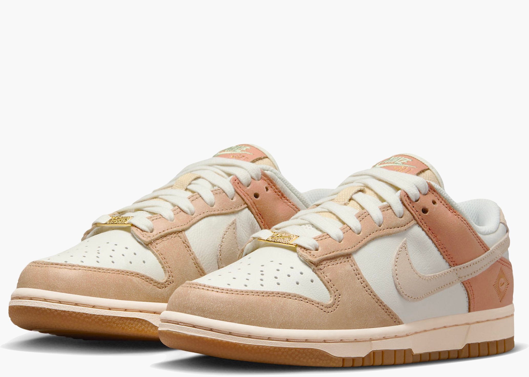 Nike Dunk Low SE Australia (Women's)  FN7645-133 Hype Clothinga Limited Edition