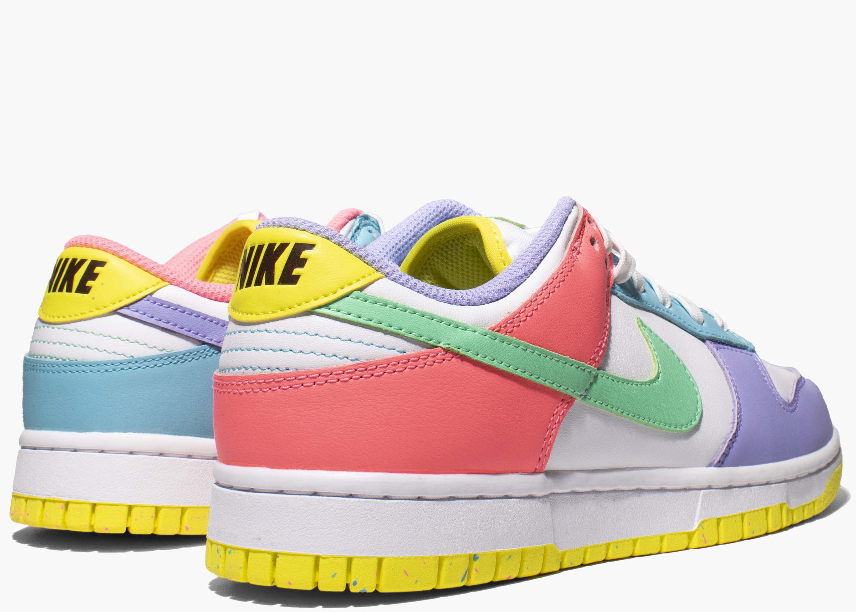 Nike Dunk Low SE Easter (W) DD1872-100 Hype Clothinga Limited Edition