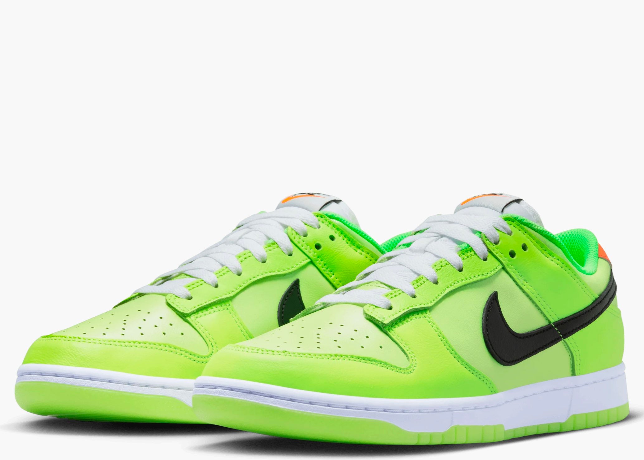 Nike Dunk Low SE Splash Volt FJ4610-702 Hype Clothinga Limited Edition