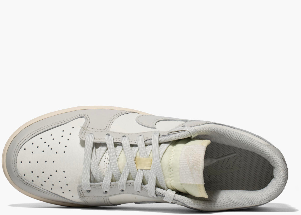 Nike Dunk Low Sail Light Bone (W) DD1503-107 Hype Clothinga Limited Edition