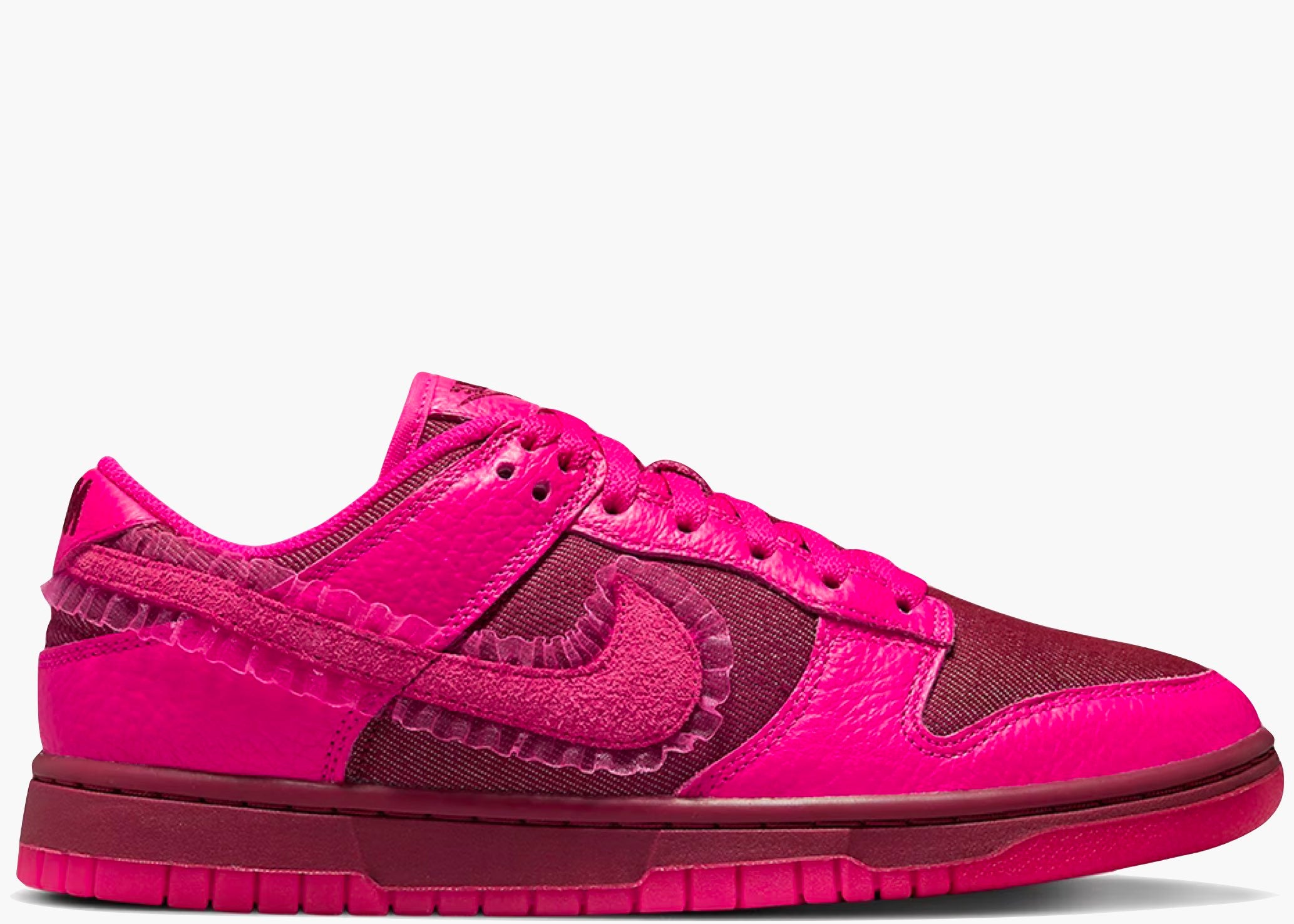Nike Dunk Low Valentine's Day (2022) (W) Hype Clothinga Limited Edition