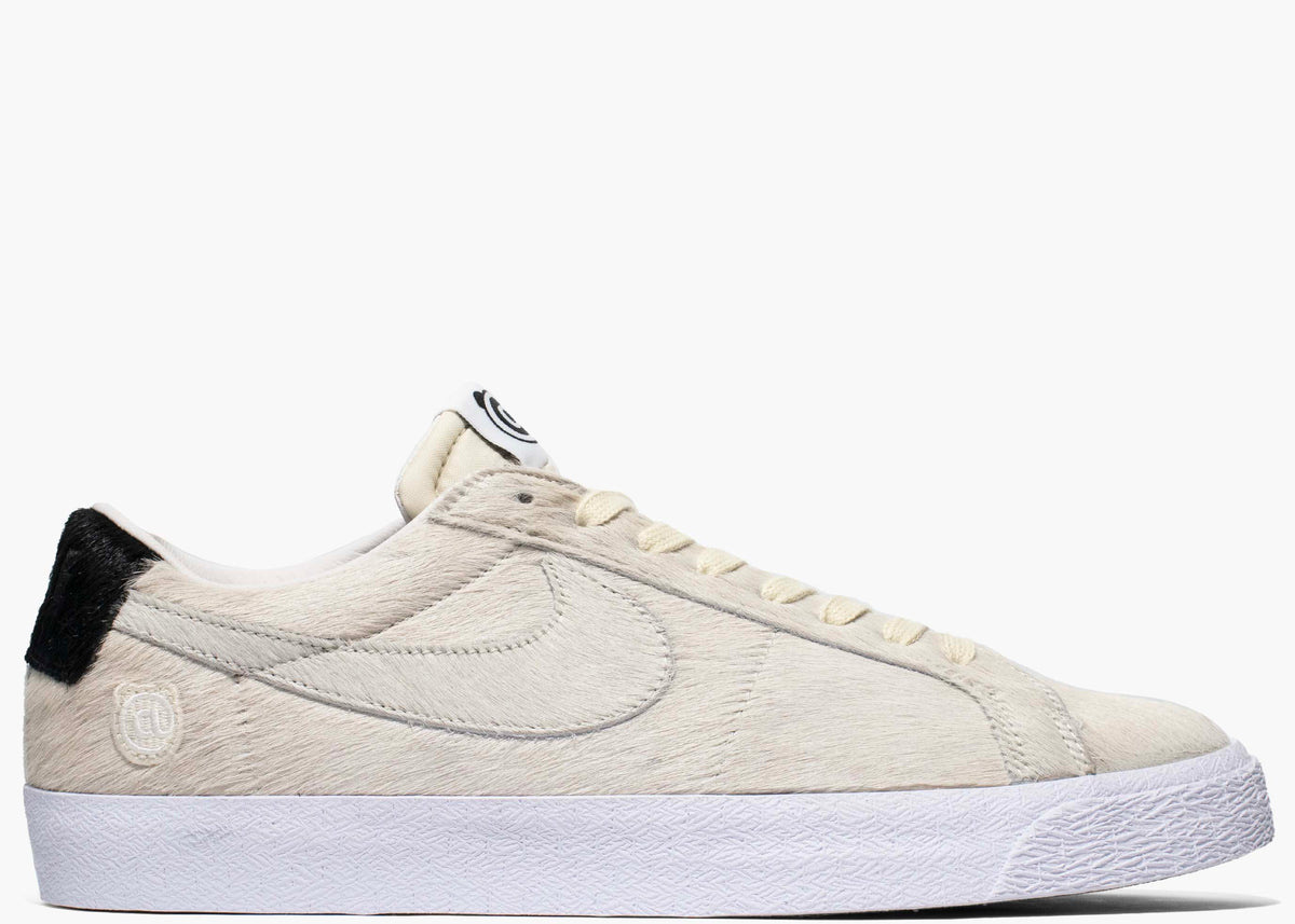 Nike SB Blazer Low Medicom Toy (2020) CZ4620-200 Hype Clothinga Limited Edition