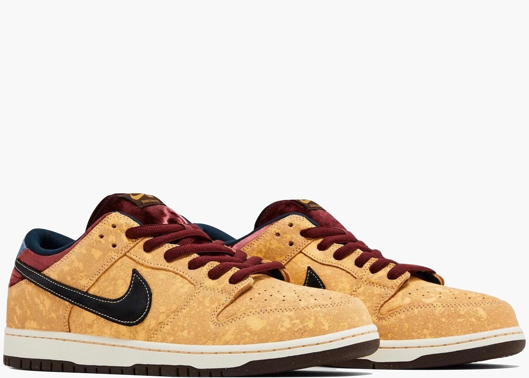 Nike SB Dunk Low City of Cinema FZ1278-200 Hype Clothinga Limited Edition