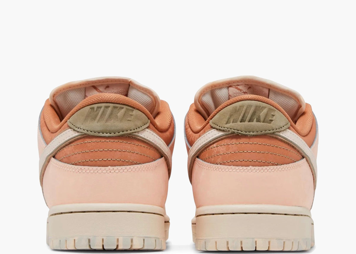 Nike SB Dunk Low Trocadéro Gardens FV5926-200 Hype Clothinga Limited Edition