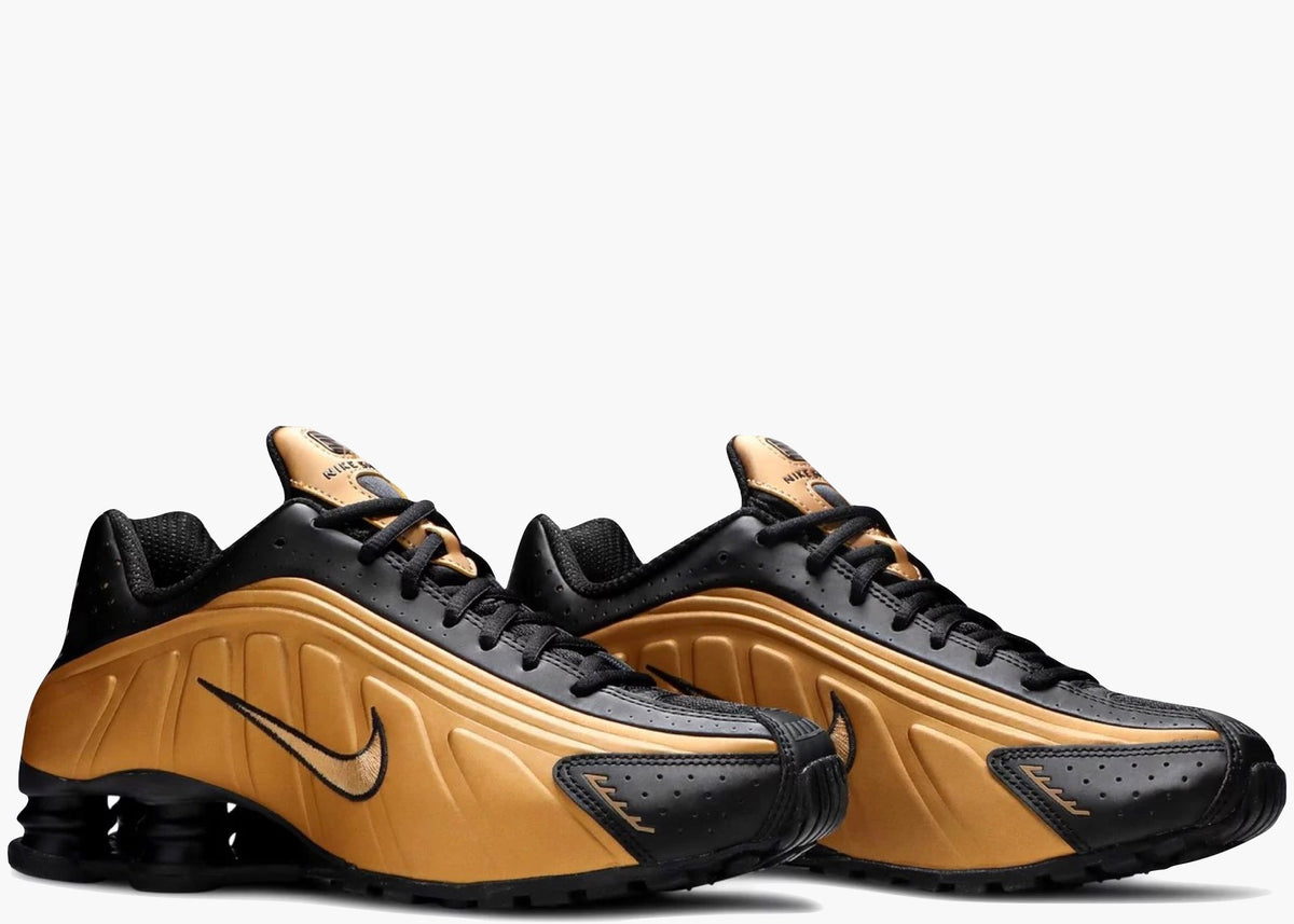 Nike Shox R4 Metallic Gold Black 104265-702 Hype Clothinga Limited Edition