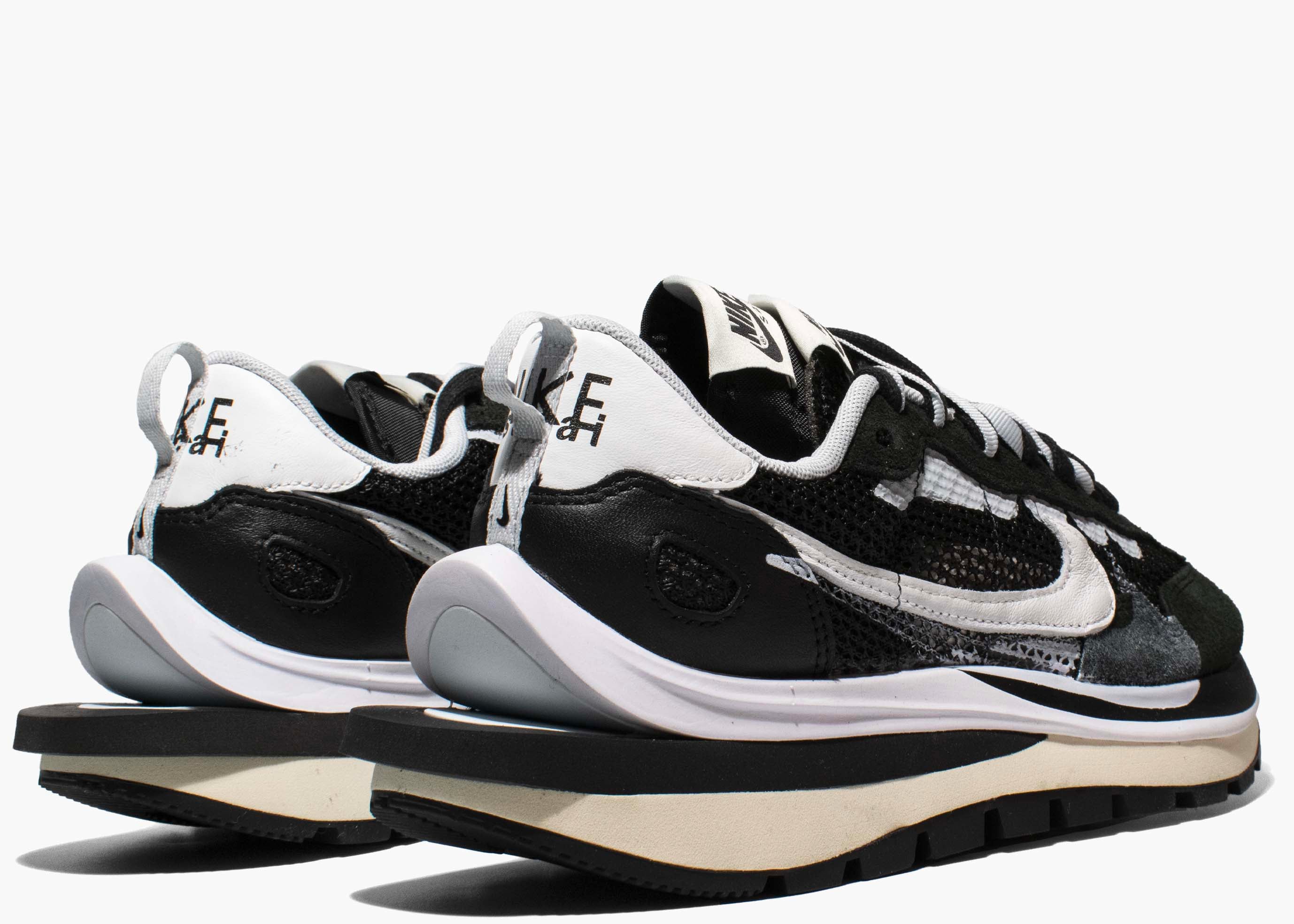 Nike VaporWaffle X Sacai Black White CV1363-001 Hype Clothinga Limited Edition..