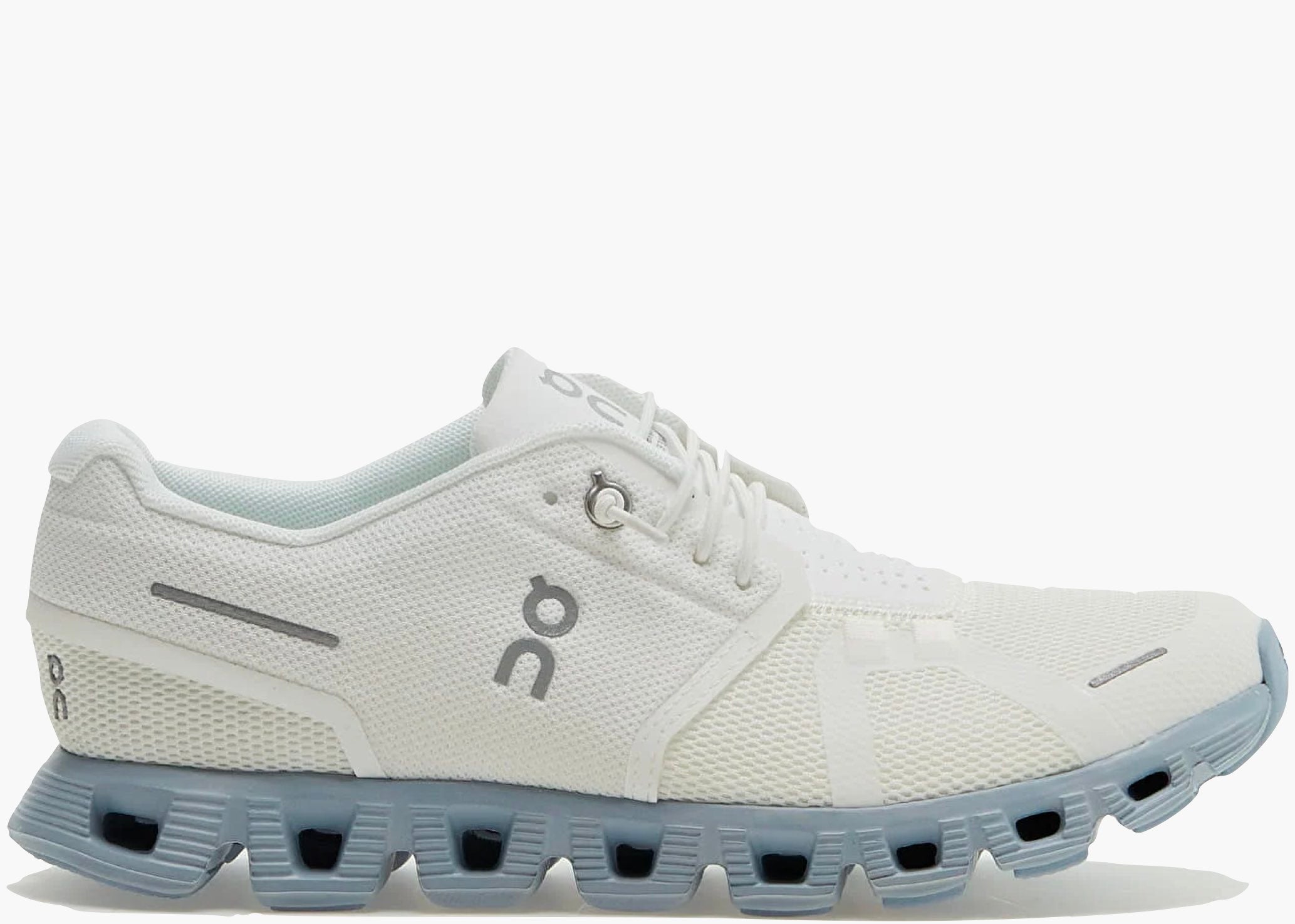 On Running Cloud 5 White Chambray (Women's) 59.98886 Hype Clothinga Limited Edition