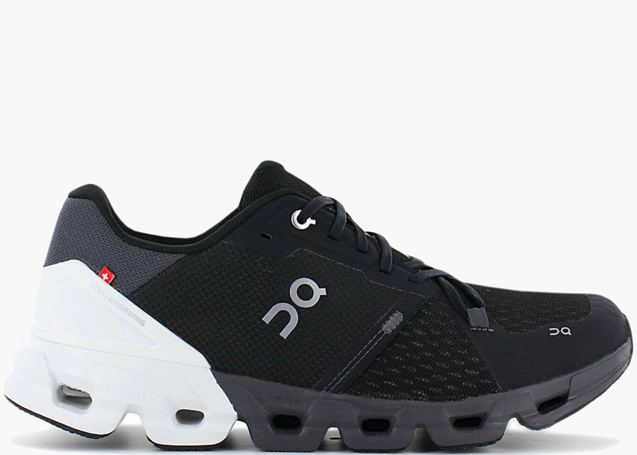 On Running Cloudflyer 4 Black White  71.98677 Hype Clothinga Limited Edition