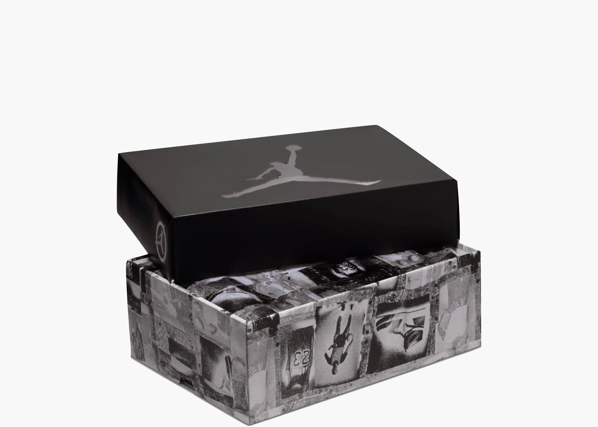 Nike Air Jordan 4 Retro OG Flight Club
IM4002-100 Hype Clothinga Limited Edition..