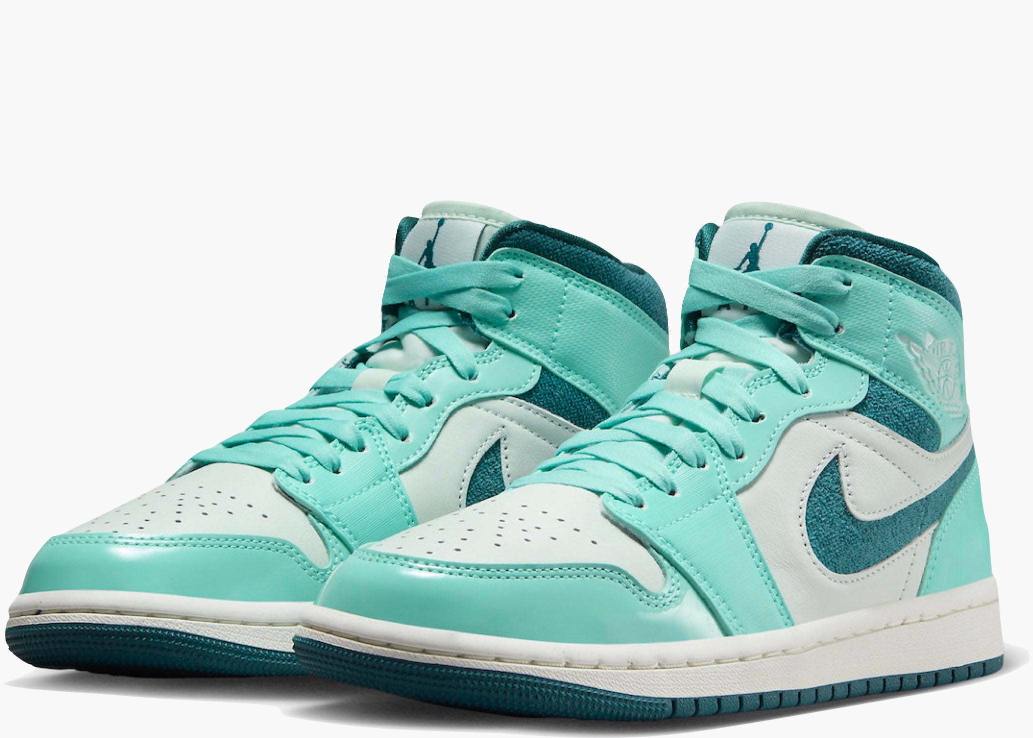 Jordan 1 Mid Chenille Bleached Turquoise (Women's)  DZ3745-300 Hype Clothinga Limited Edition