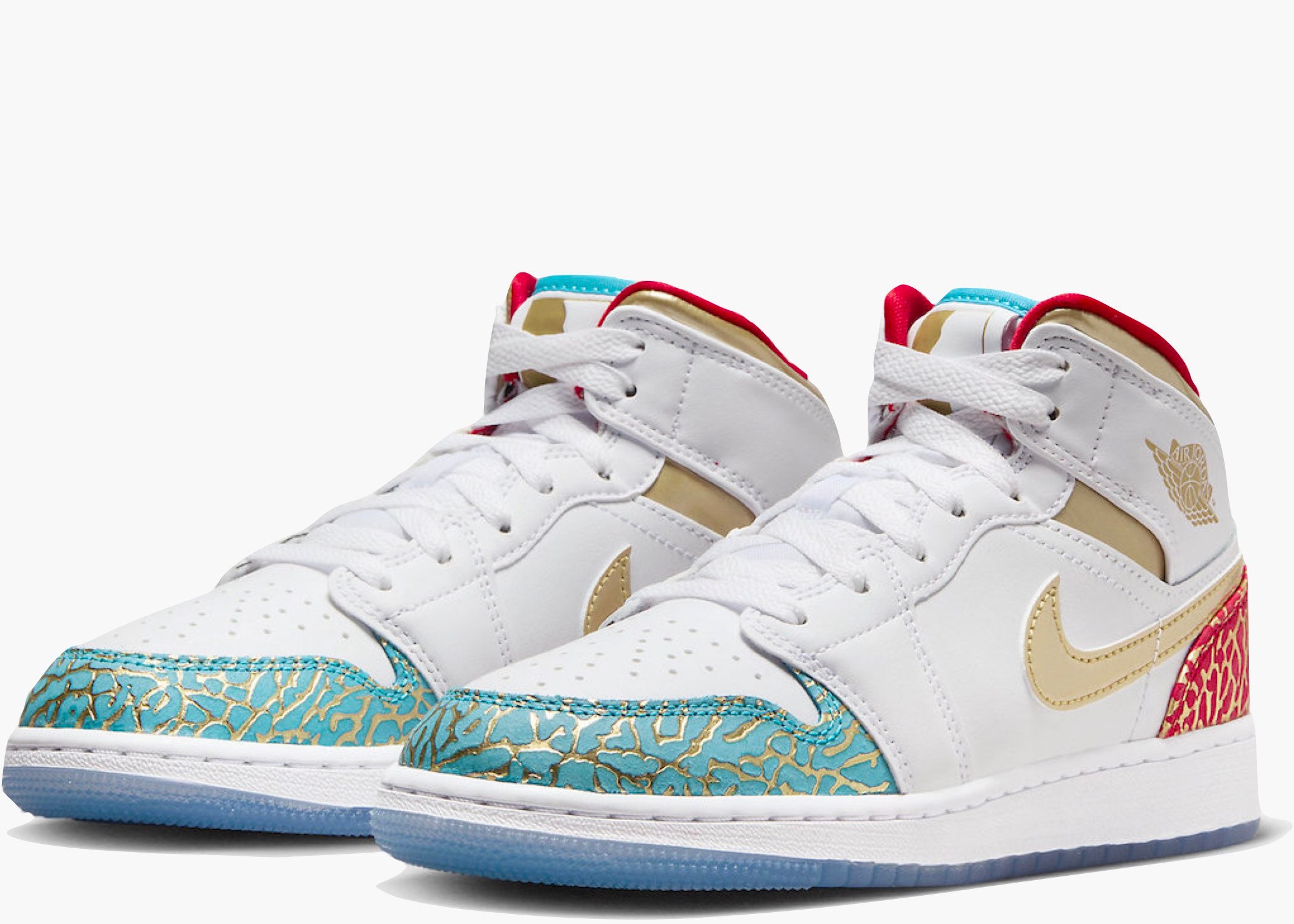 Jordan 1 Mid UNC to Chicago (GS)  FB2212-100 Hype Clothinga Limited Edition