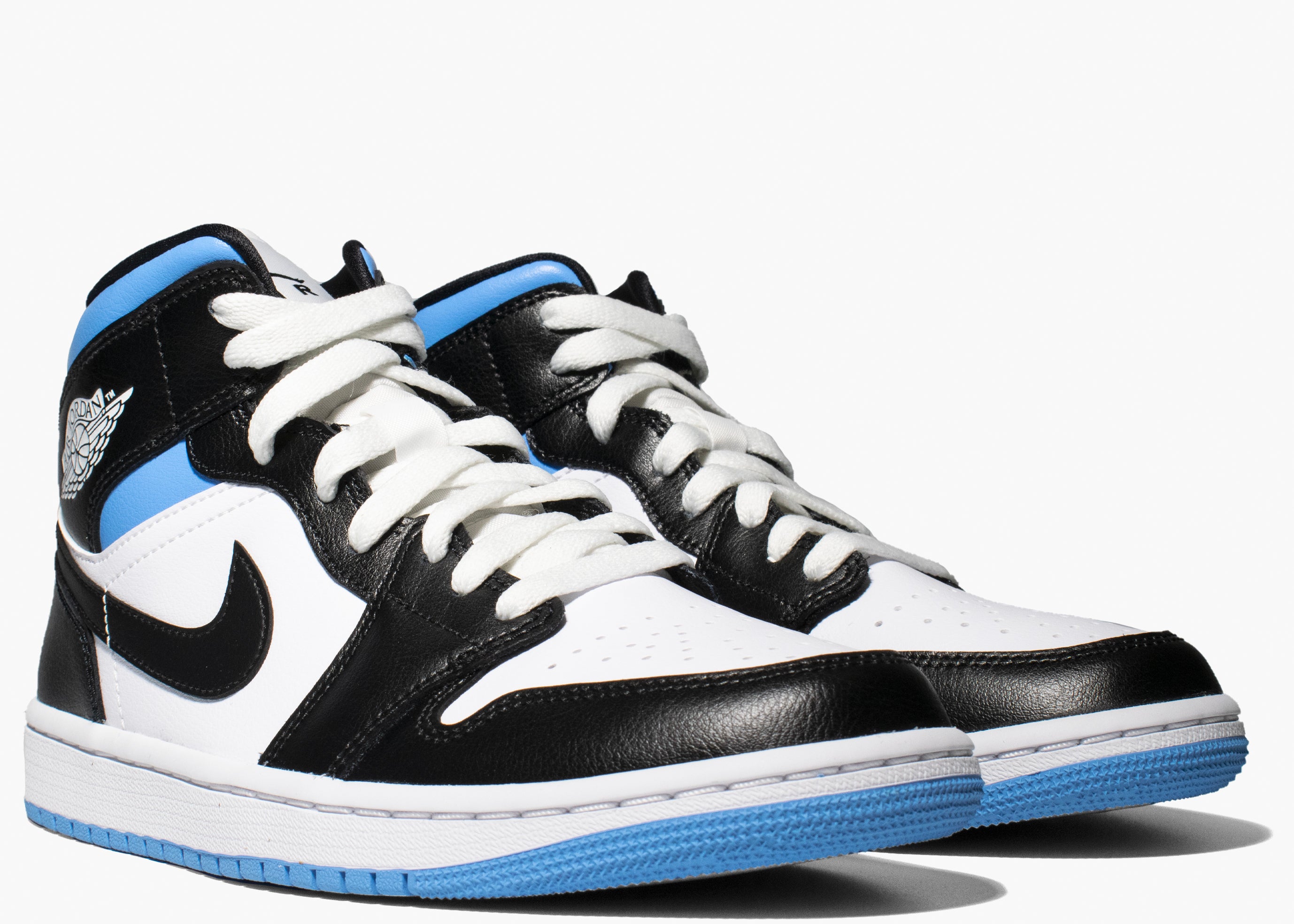 Jordan 1 Mid University Black White (W) BQ6472-102 Hype Clothinga Limited Edition 