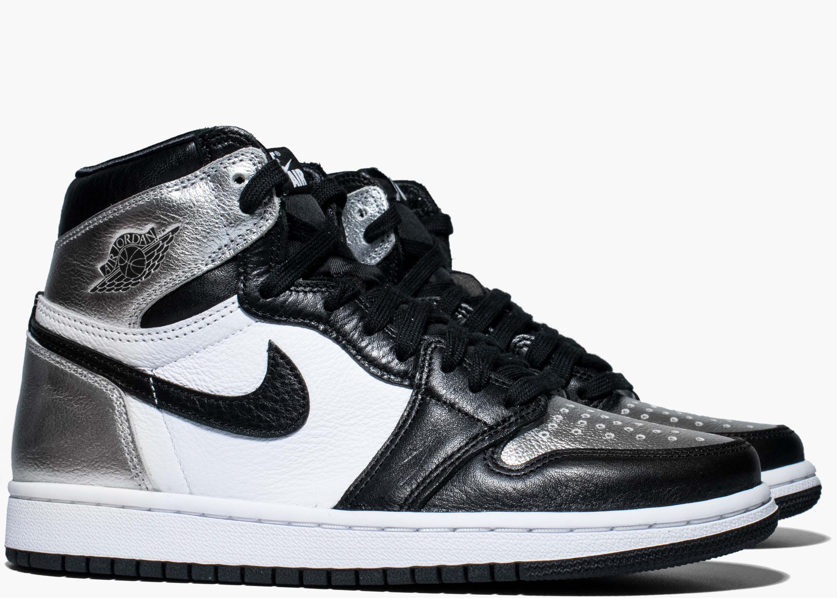 Jordan 1 Retro High Silver Toe (W) CD0461-001 Hype Clothinga Limited Edition