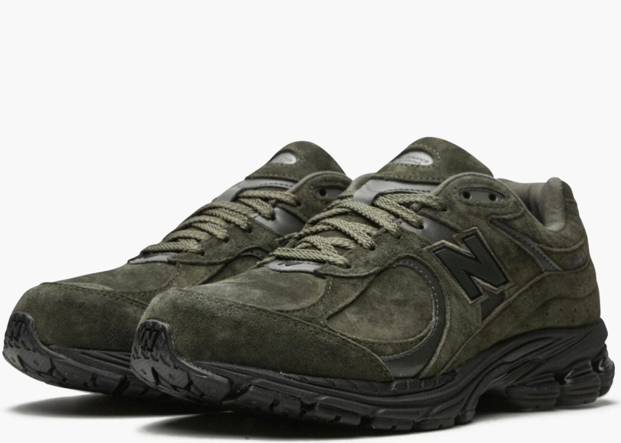 New Balance 2002R Triumph Green Hype Clothinga Limited Edition