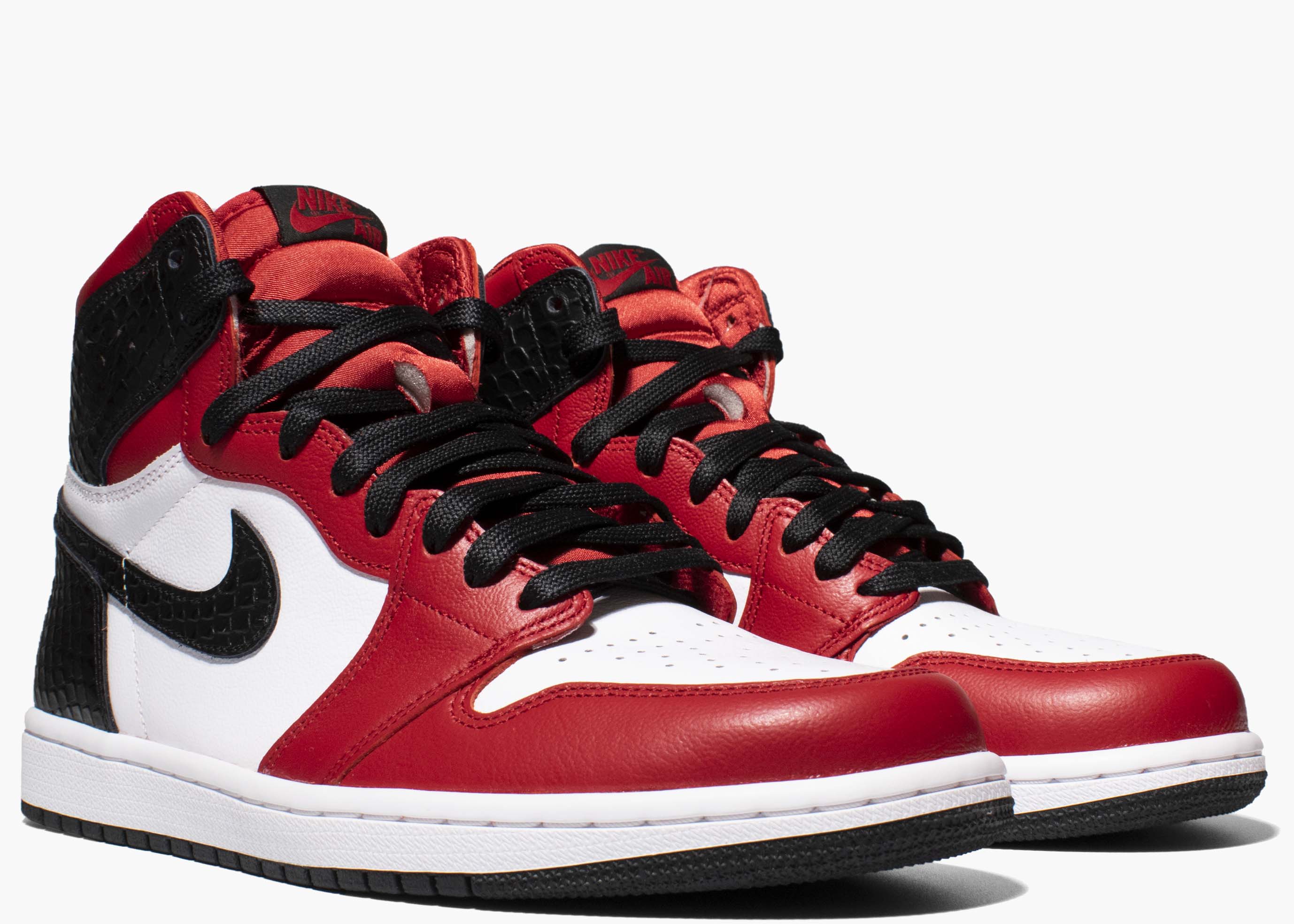 Nike Air Jordan 1 High Satin Snake Chicago CD0461-601 Hype Clothinga Limited Edition