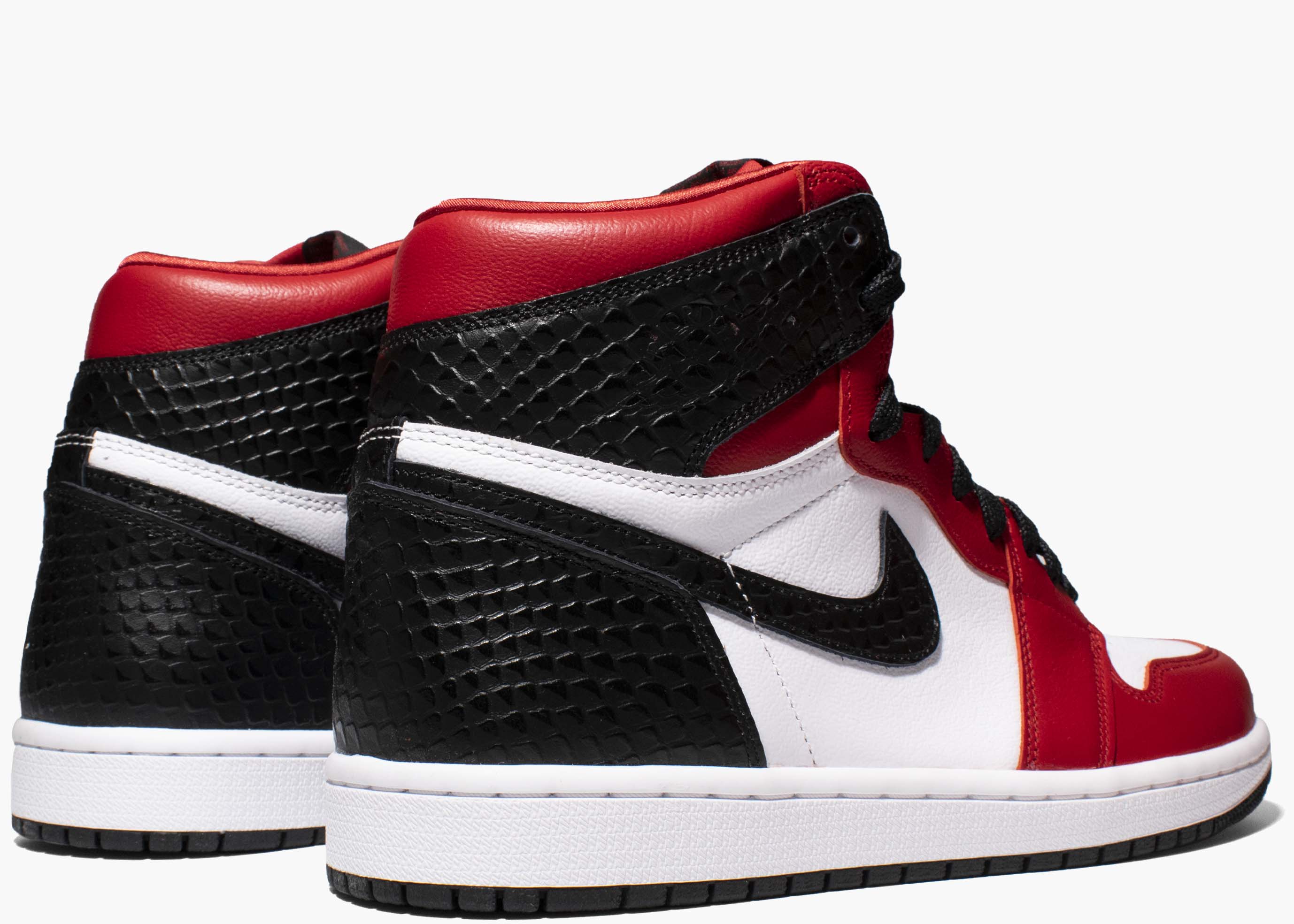 Nike Air Jordan 1 High Satin Snake Chicago CD0461-601 Hype Clothinga Limited Edition